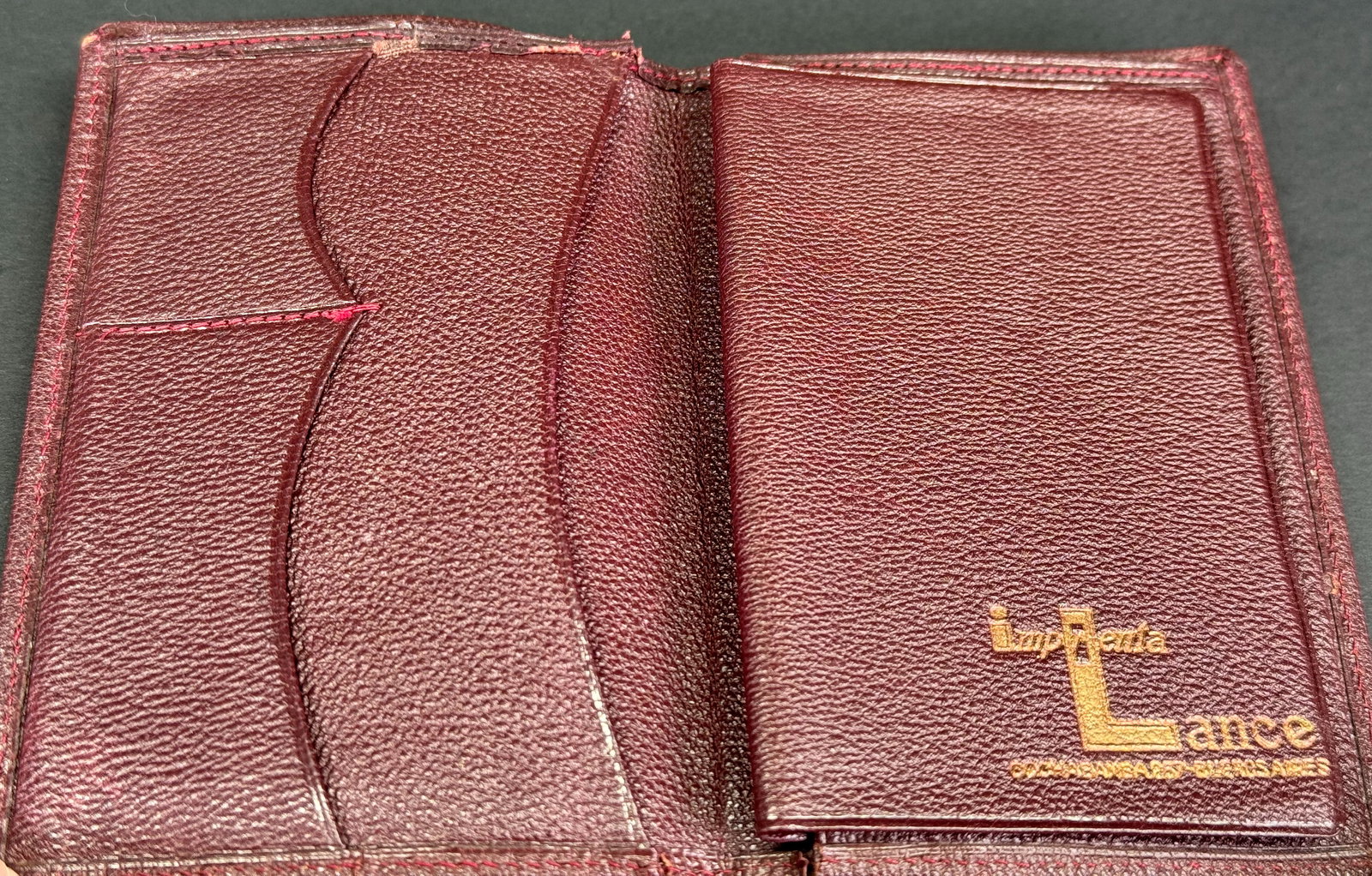 Vintage genuine grain leather brown small bifold wallet.: IN HOUSE FLAT SHIPPING & HANDLING COST WITHIN ALL THE U.S. : $7 To bypass LiveShipping, and use our In-House shipping service for $7 or shipping combined for multiple lots, please select “Arrange Yo