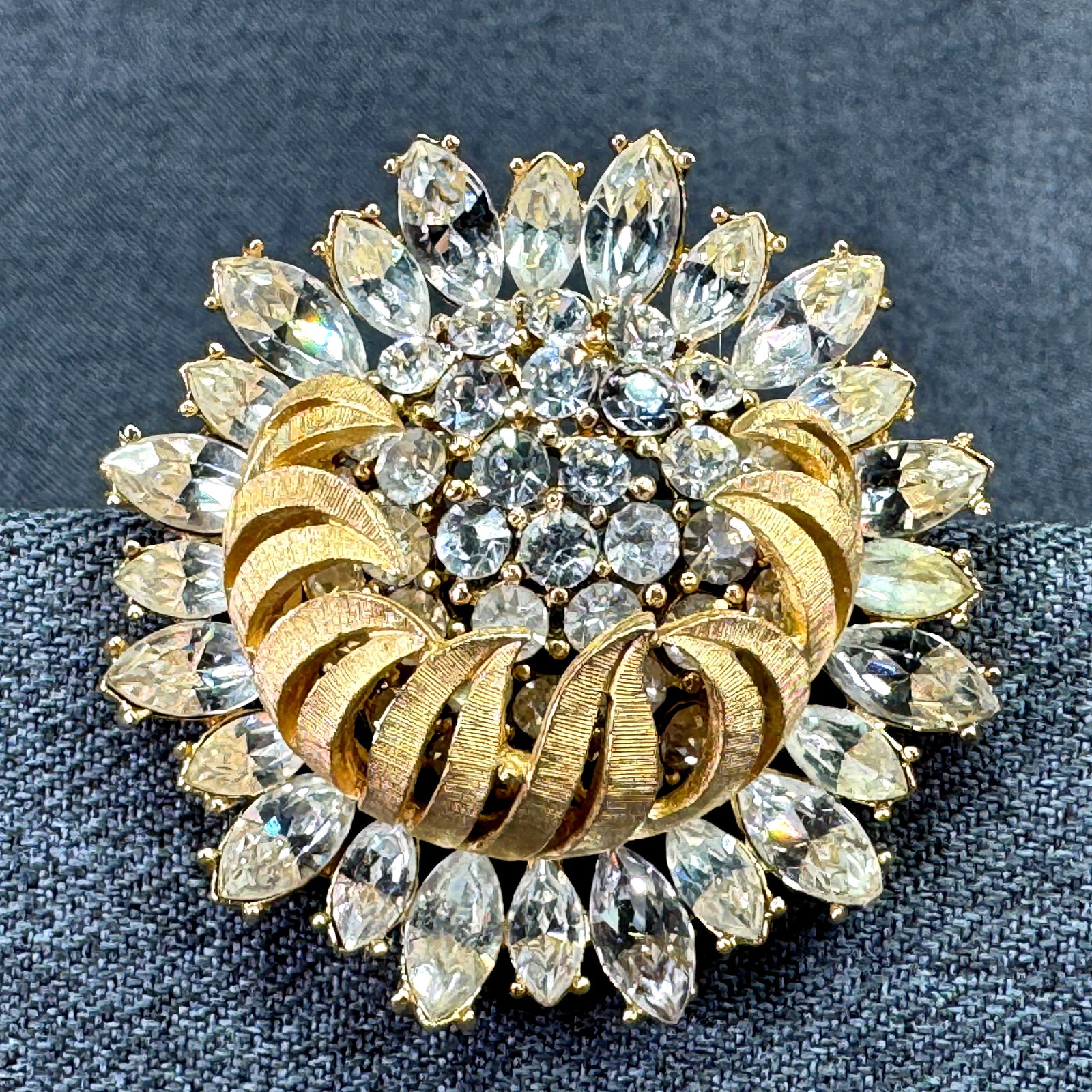 Vintage Crown Trifari Flower Brooch Pin. Textured Gold-tone, Crystals. *h (1 of 5)