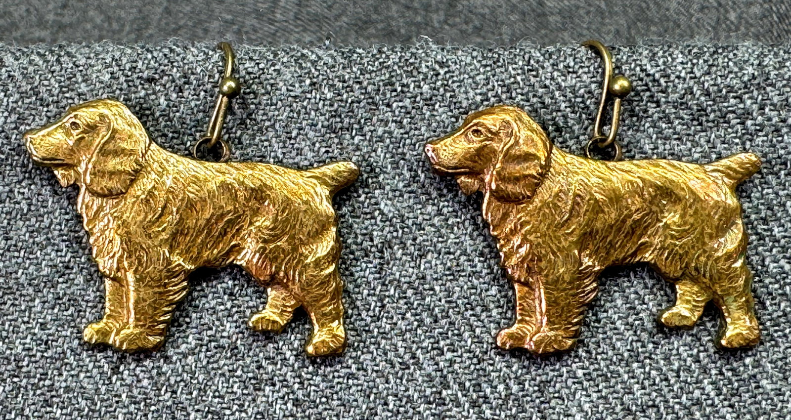 Vintage cocker spaniel dog gold-toned hook earrings. *a (1 of 4)