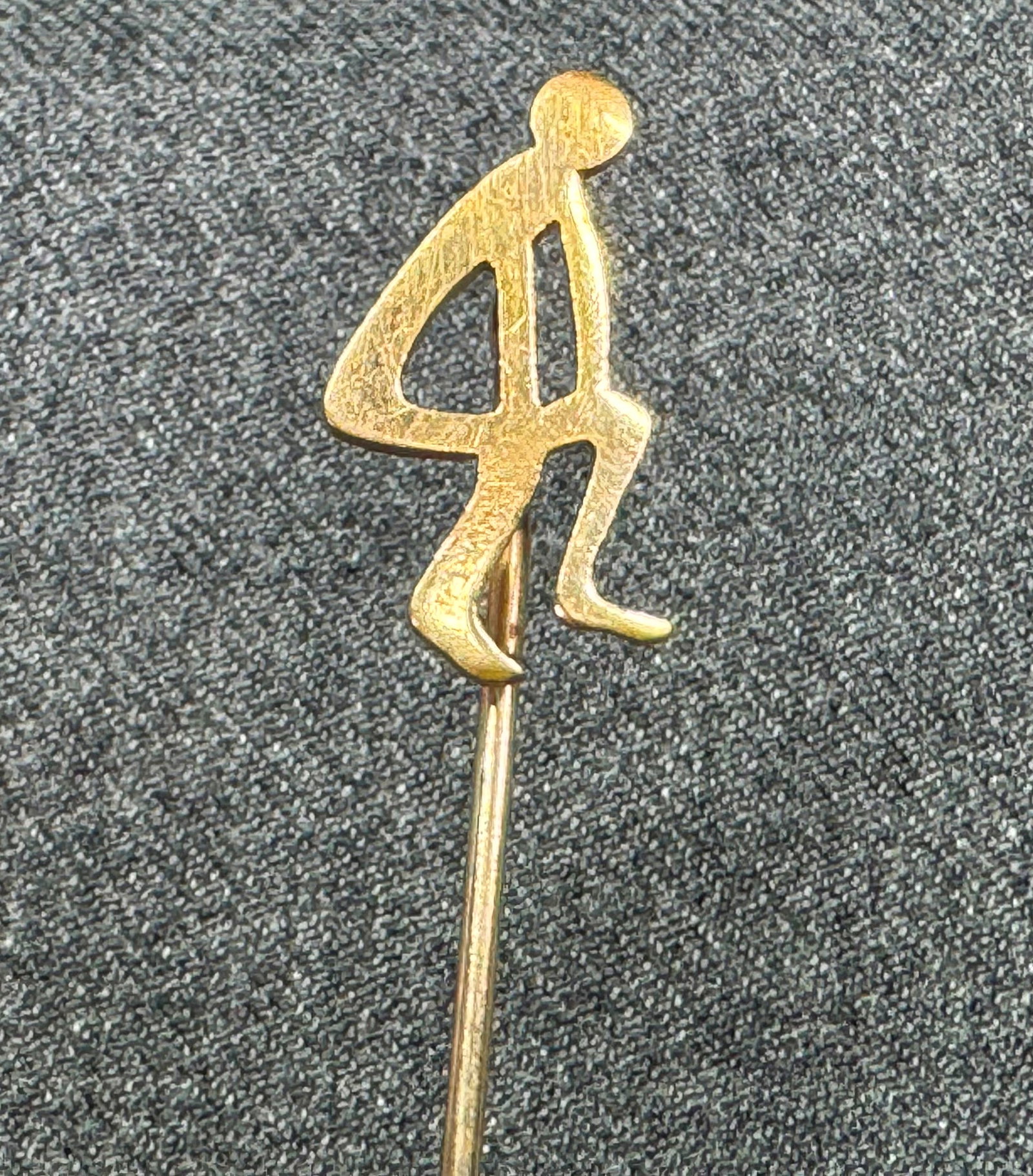 Vintage goldtone metal sitting man stick pin: IN HOUSE FLAT SHIPPING & HANDLING COST WITHIN ALL THE U.S. : $7 To bypass LiveShipping, and use our In-House shipping service for $7 or shipping combined for multiple lots, please select “Arrang