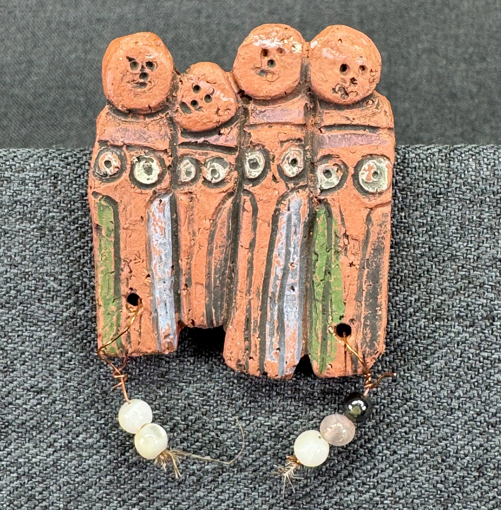Vintage Handcrafted Studio Pottery Figural Brooch pin. Terracotta clay with Dangle Beads. *h: Vintage Handcrafted Studio Pottery Figural Brooch pin. Terracotta clay with Dangle Beads. Unmarked. For measures please refer to the pictures taken with a measuring tape. Weight: 18 Grams. IN HOUSE FL