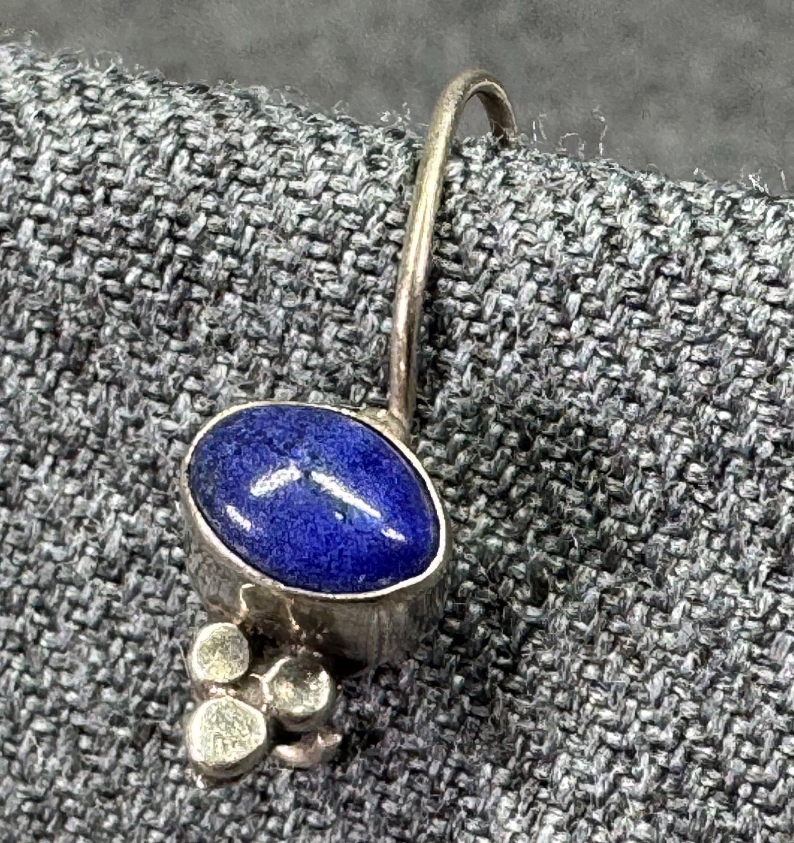 Vintage modernist style lapis lazuli sterling silver single pieced earring. #B (1 of 6)