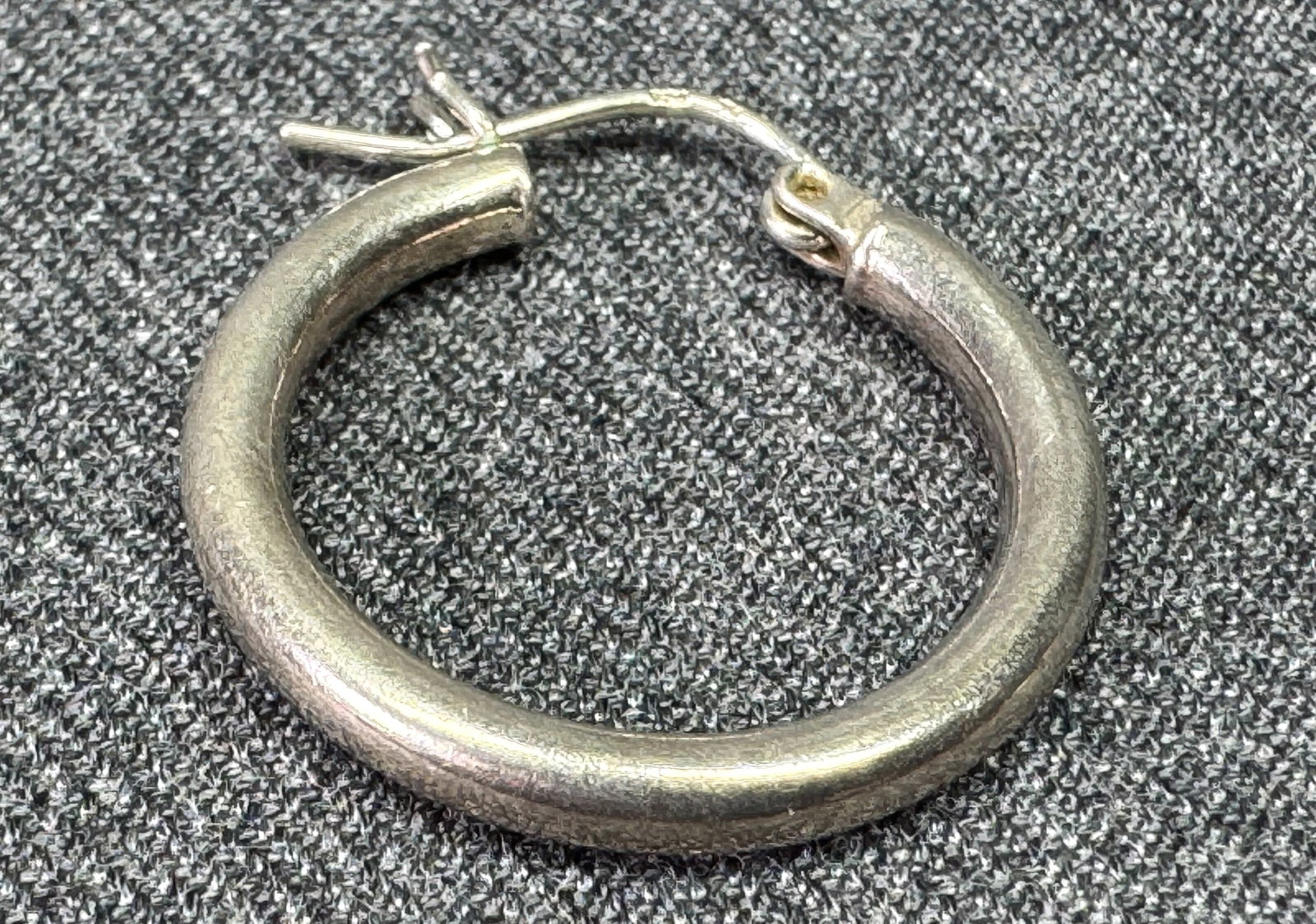 Vintage TH sterling silver hoop single pierced earring #B (1 of 5)