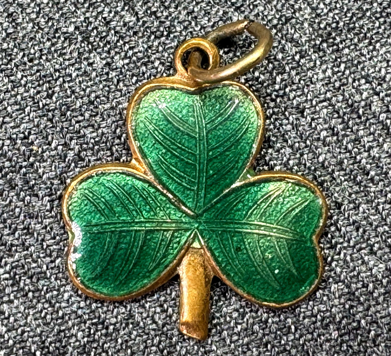 Vintage Irish shamrock pendant charm. Green enamel gold-tone. Marked. *f (1 of 5)