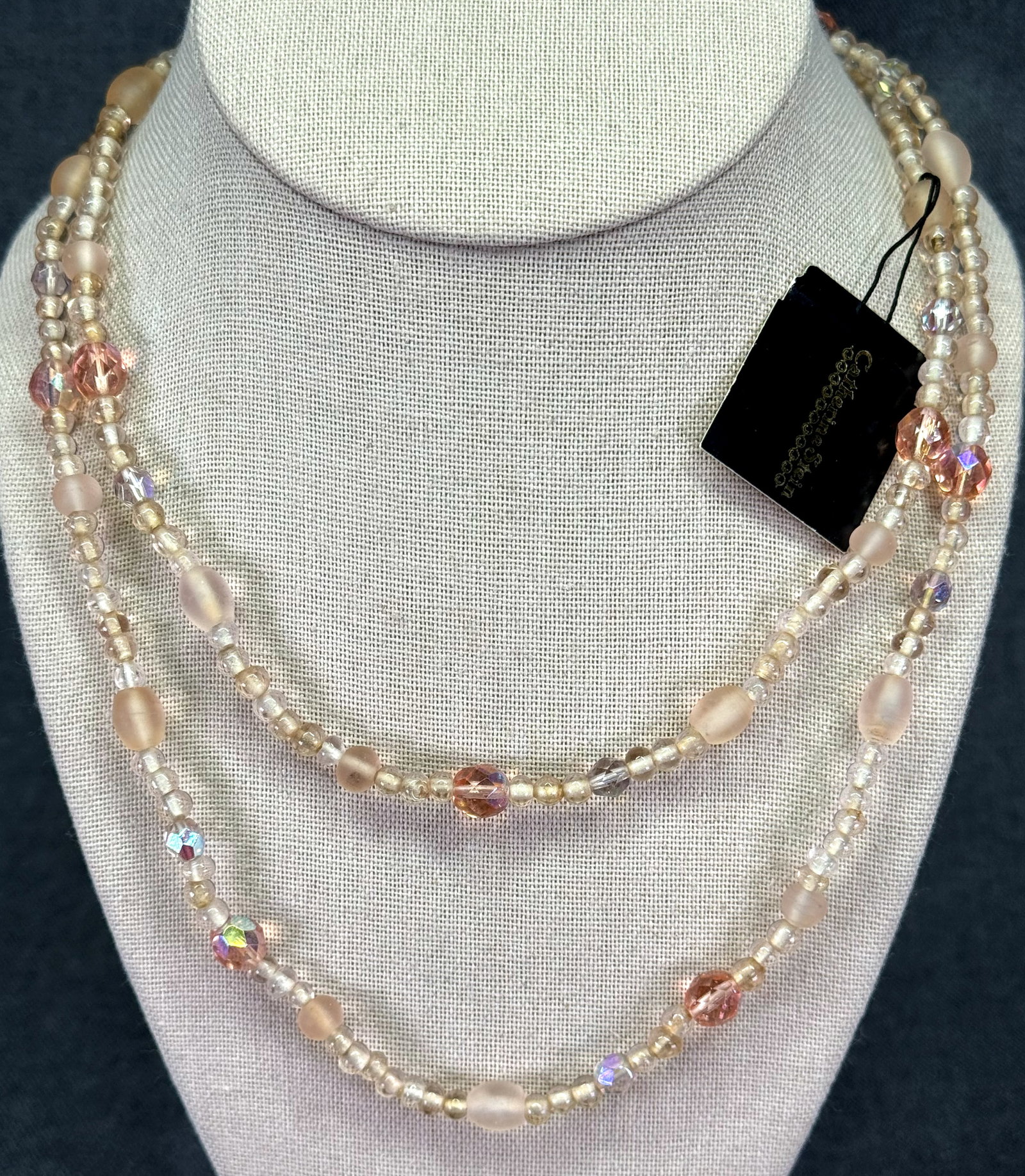Catherine Stein "Sautoir" Flapper Beaded Necklace. Glass & crystal. Unused w/ tag. *f: Catherine Stein "Sautoir" Flapper Beaded Necklace. Glass & crystal. Unused w/ tag. For measures please refer to the pictures taken with a measuring tape. Weight: 15 Grams. IN HOUSE FLAT SHIPPING & HAN