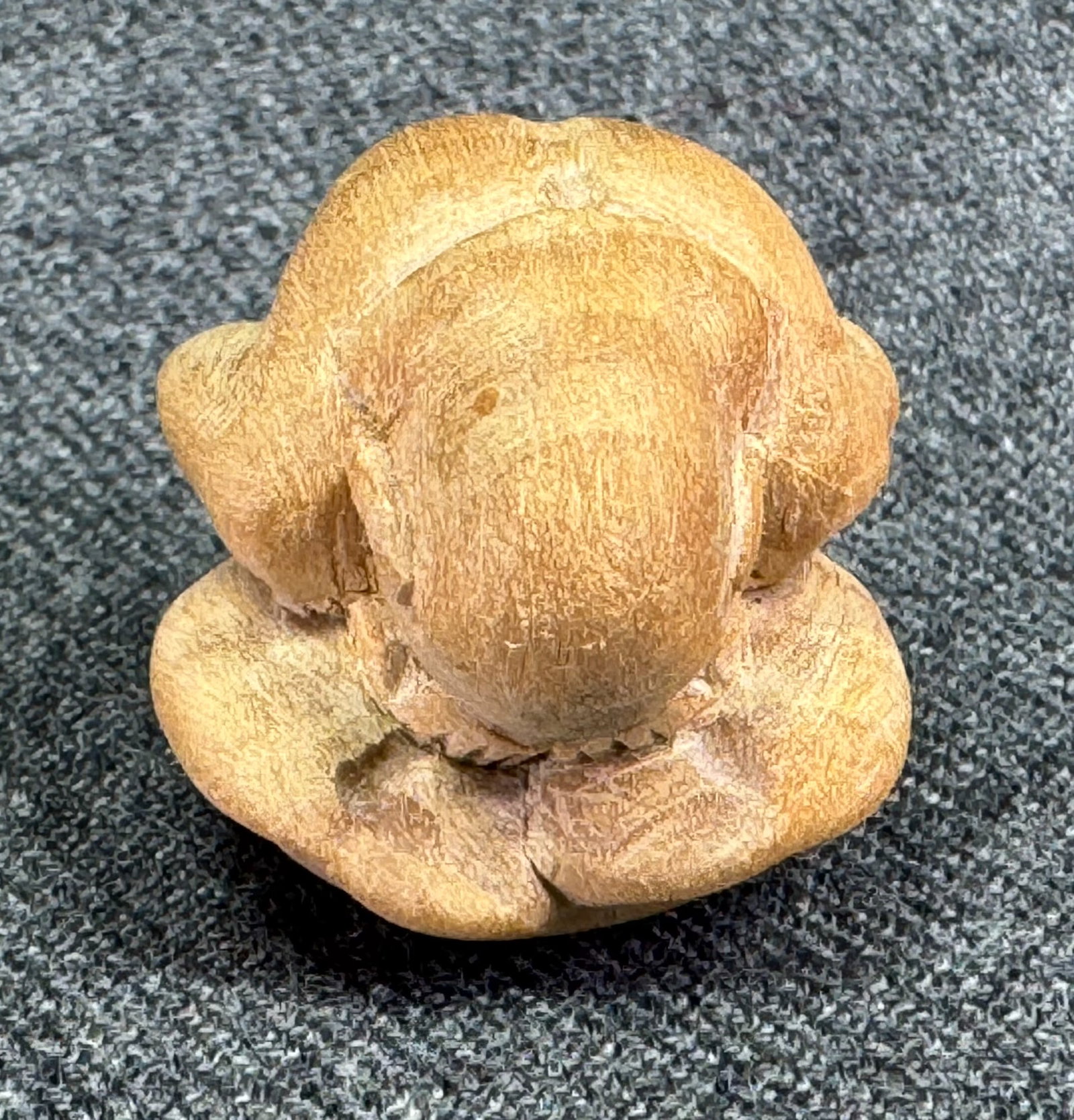 Vintage Hand-Carved Weeping Buddha Wooden Miniature Figurine: IN HOUSE FLAT SHIPPING & HANDLING COST WITHIN ALL THE U.S. : 7 To bypass LiveShipping, and use our In-House shipping service for 7 or shipping combined for multiple lots, please select “Arrange 