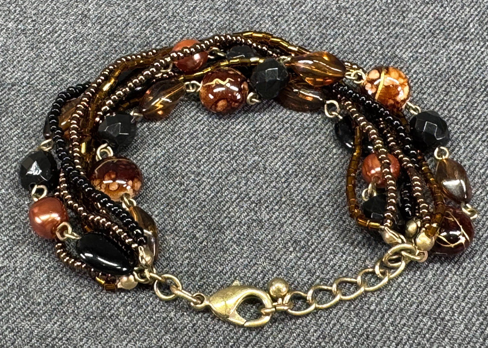 Assorted fall colors multi strands beaded bracelet: IN HOUSE FLAT SHIPPING & HANDLING COST WITHIN ALL THE U.S. : $7 To bypass LiveShipping, and use our In-House shipping service for $7 or shipping combined for multiple lots, please select “Arrang