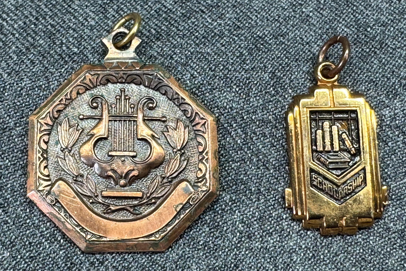 Vintage Music Award & Scholarship medal charms. Cooper. *f (1 of 5)