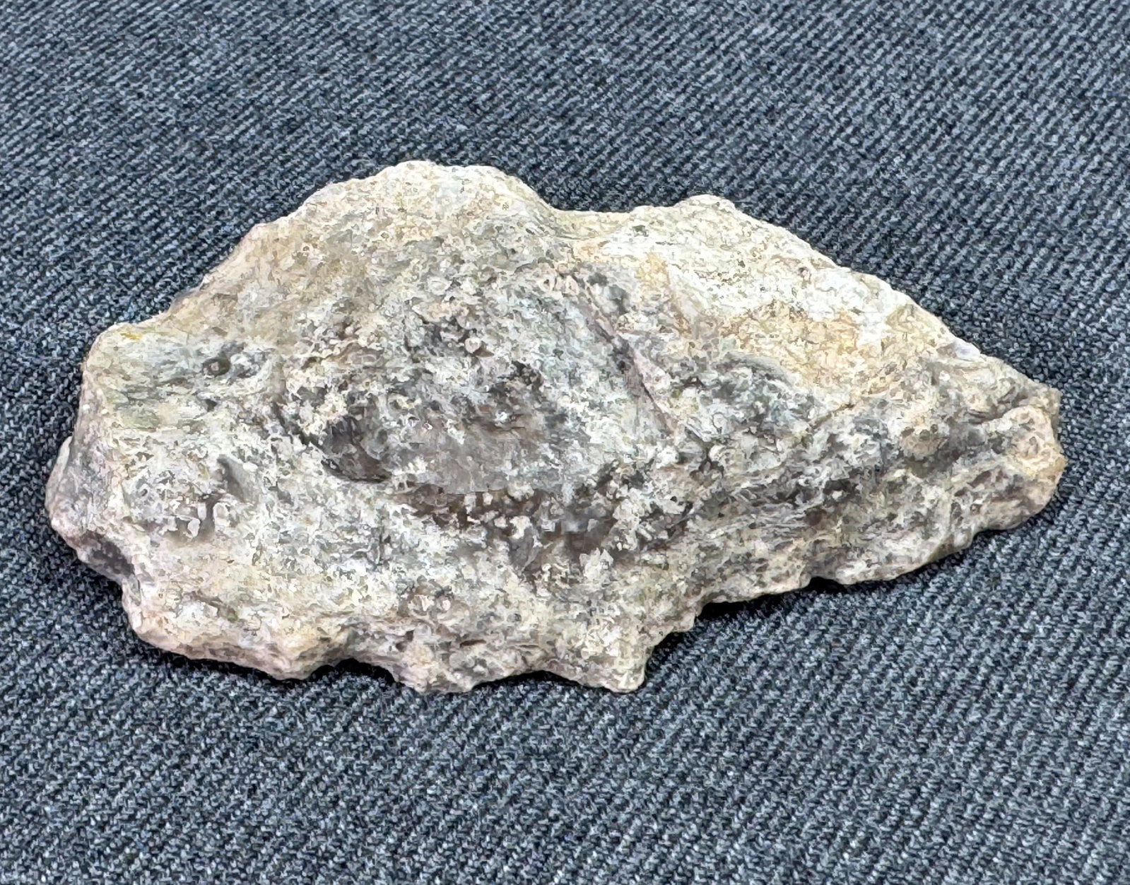 South American Patagonia Neolithic Stone Scraper: IN HOUSE FLAT SHIPPING & HANDLING COST WITHIN ALL THE U.S. : 7 To bypass LiveShipping, and use our In-House shipping service for 7 or shipping combined for multiple lots, please select “Arrange