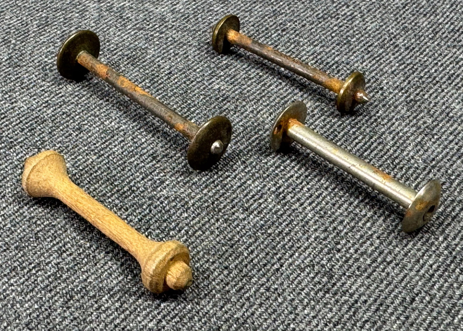 Vintage assorted sewing miniature bobbins: IN HOUSE FLAT SHIPPING & HANDLING COST WITHIN ALL THE U.S. : $7 To bypass LiveShipping, and use our In-House shipping service for $7 or shipping combined for multiple lots, please select