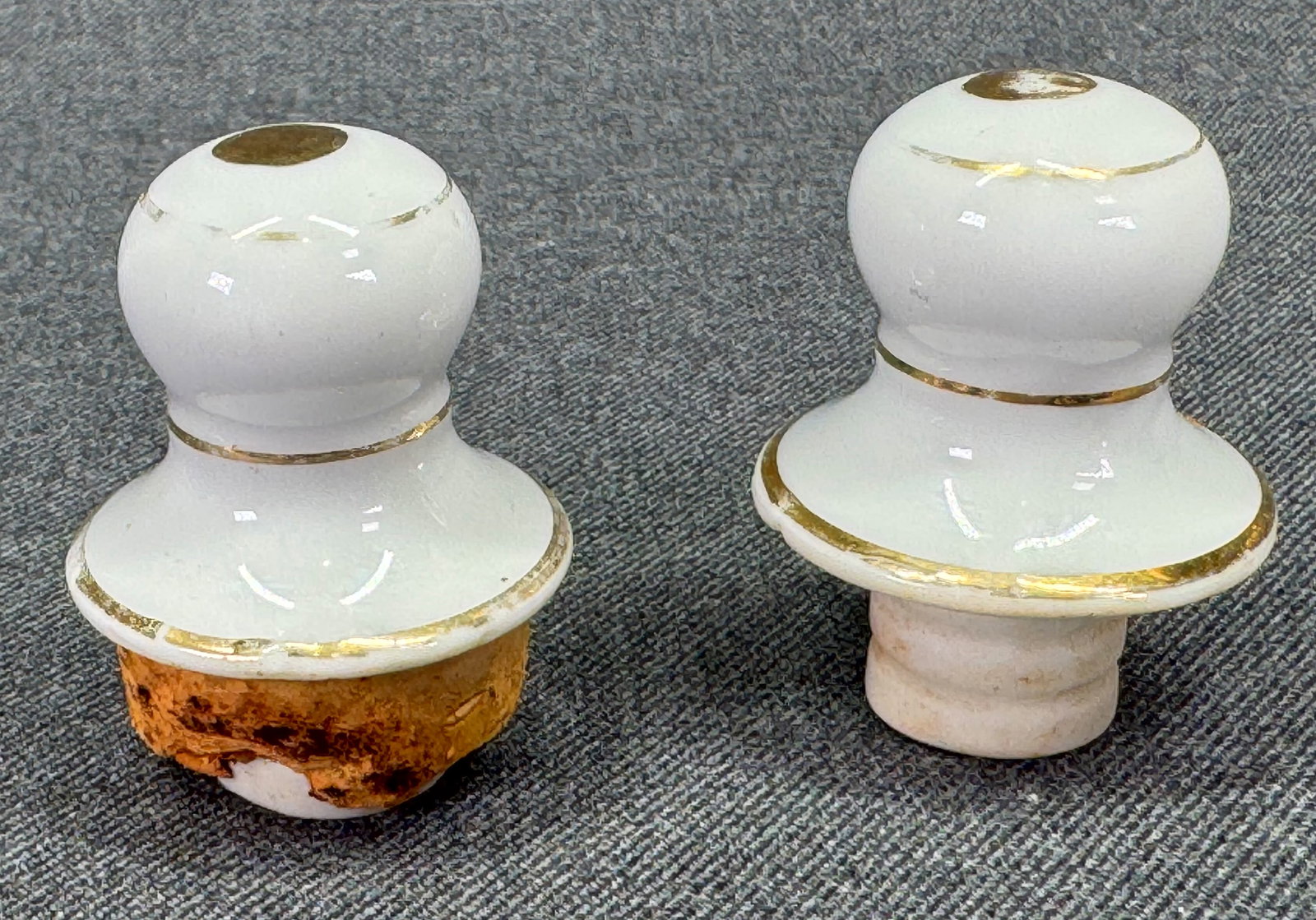 Antique porcelain bottle stoppers.: IN HOUSE FLAT SHIPPING & HANDLING COST WITHIN ALL THE U.S. : $7 To bypass LiveShipping, and use our In-House shipping service for $7 or shipping combined for multiple lots, please select “Arrang