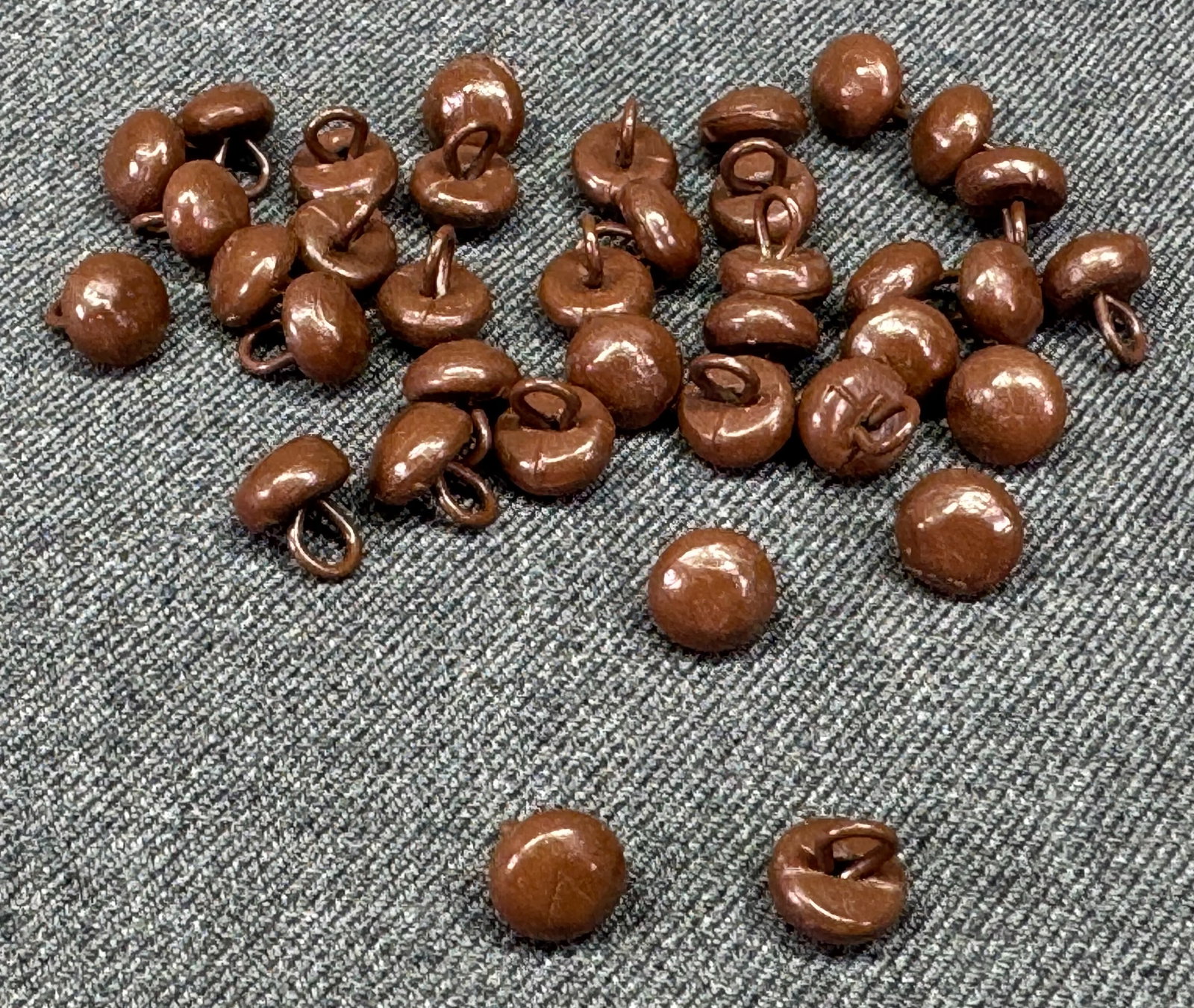 Vintage brown shoe buttons. Lot of 36: IN HOUSE FLAT SHIPPING & HANDLING COST WITHIN ALL THE U.S. : $7 To bypass LiveShipping, and use our In-House shipping service for $7 or shipping combined for multiple lots, please select “Arrang