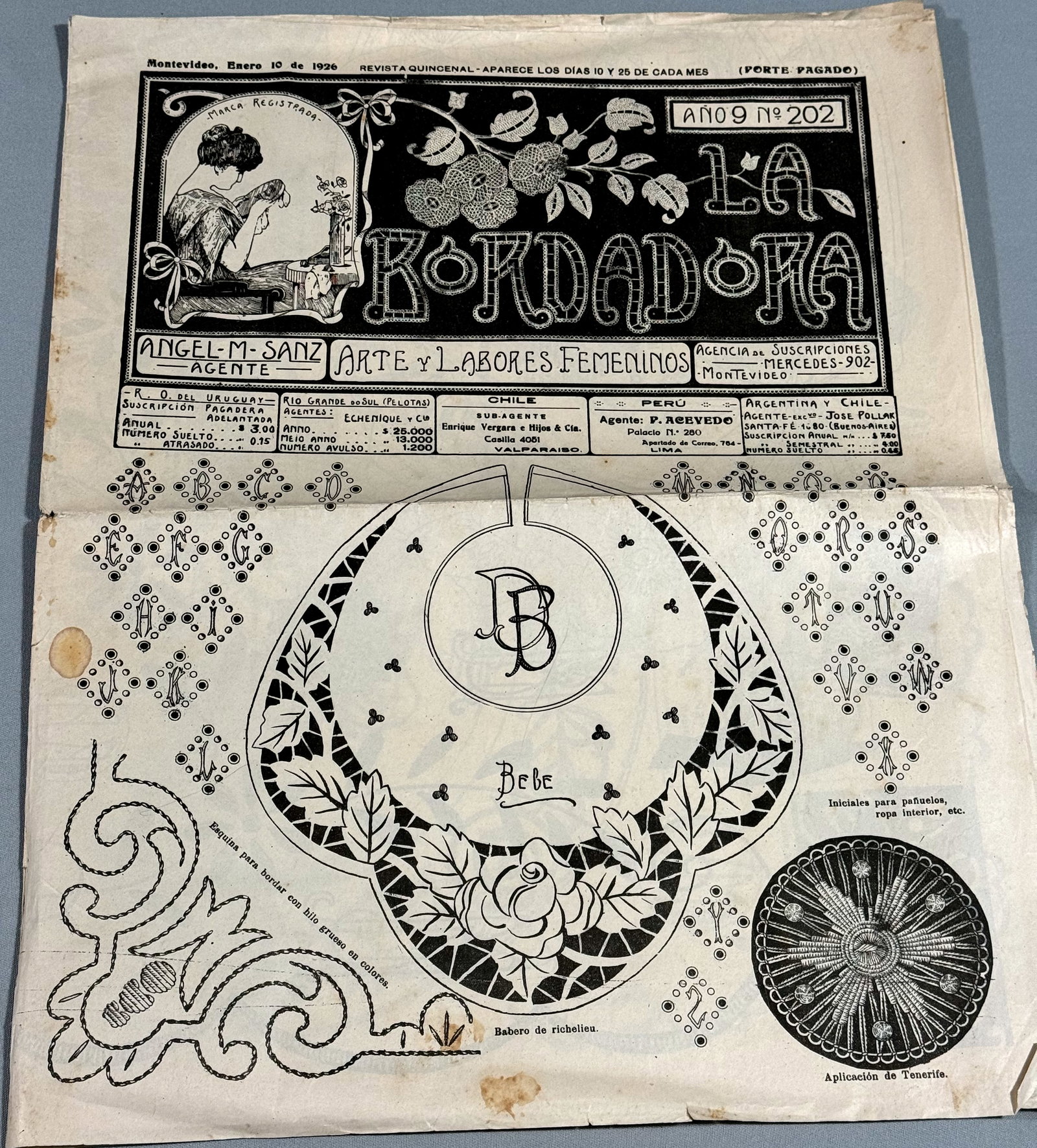 1926 "The embroiderer" embroidery and crafts patterns paper magazine. Original .: La Bordadora, ("The embroiderer" in Spanish, dated January 10, 1926,embroidery and crafts patterns paper magazine. Original. One folded sheet, it measures 28x36 inches Unfolded. IN HOUSE FLAT SHIPPING