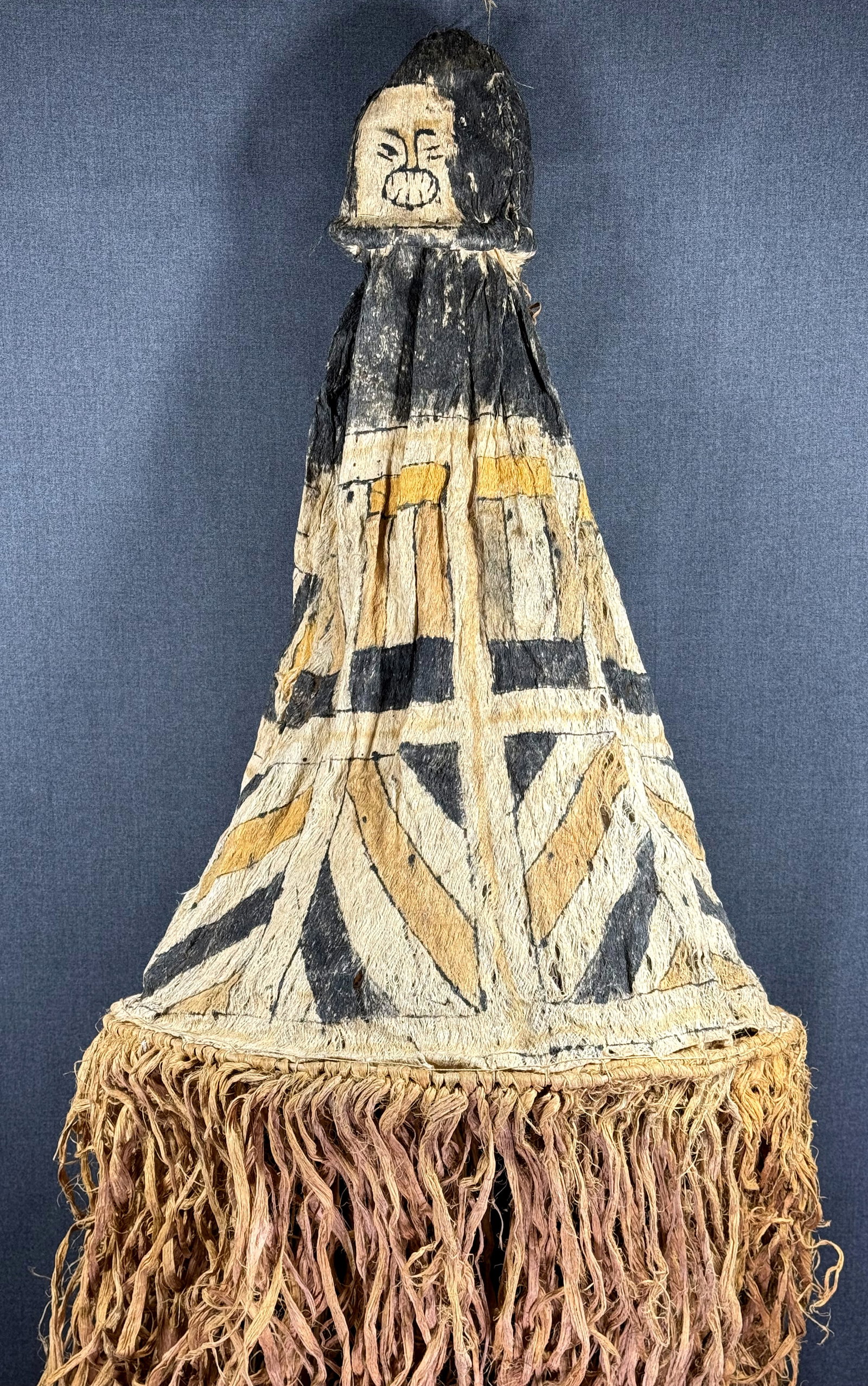 Amazonian Pami’wa / Cubeo Ceremonial Dance Body Mask. (1 of 16)