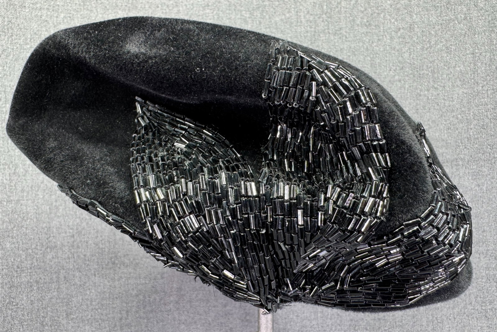 Vintage Saks Fifth Ave Debutante black beaded leaves felt hat: IN HOUSE FLAT SHIPPING & HANDLING COST WITHIN ALL THE U.S. : $10 To bypass LiveShipping, and use our In-House shipping service for $10 or shipping combined for multiple lots, please select “Arra