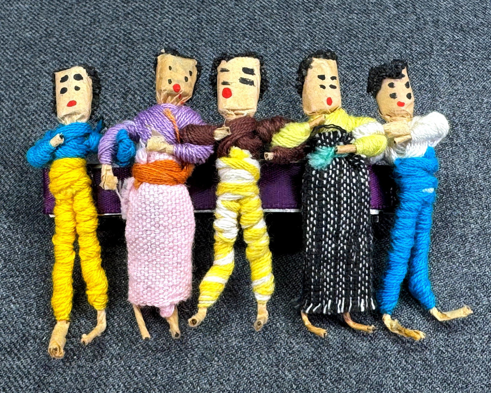 Vintage Guatemalan Worry Doll Hair Barrette Clip. Made in France Backing. *i: Vintage Guatemalan Worry Doll Hair Barrette Clip. Made in France Backing. Marked. For measures please refer to the pictures taken with a measuring tape. Weight: 15 Grams. IN HOUSE FLAT SHIPPING & HAND