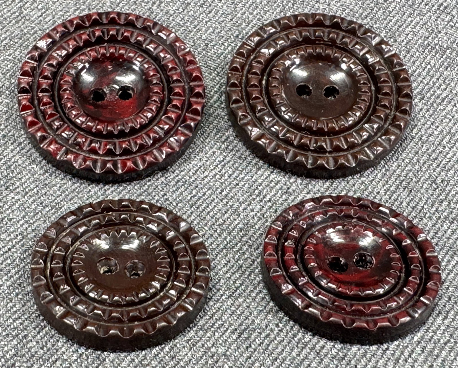 Vintage art deco carved brown & marbled brown galalith flower buttons. Lot of 4: IN HOUSE FLAT SHIPPING & HANDLING COST WITHIN ALL THE U.S. : $7 To bypass LiveShipping, and use our In-House shipping service for $7 or shipping combined for multiple lots, please select “Arrang