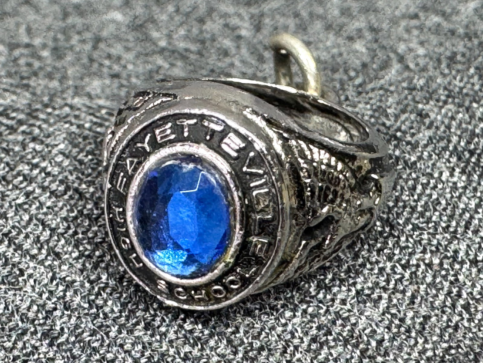 Vintage Crystal Silver-toned Fayetteville High School Ring Pendant Bracelet Charm: IN HOUSE FLAT SHIPPING & HANDLING COST WITHIN ALL THE U.S. : $7 To bypass LiveShipping, and use our In-House shipping service for $7 or shipping combined for multiple lots, please select “Arrang