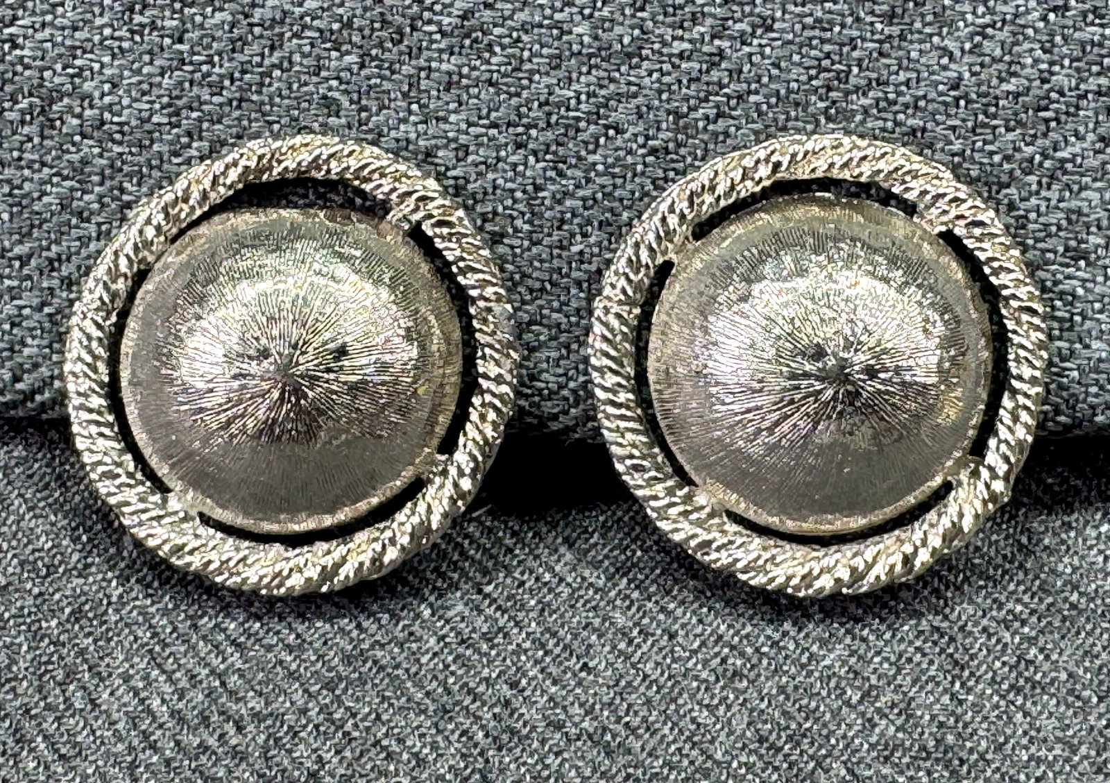 Vintage Space Age Style Silver Tone Domed Clip On Earrings. *K: Vintage Space Age Style Silver Tone Domed Clip On Earrings. Unmarked. For measures please refer to the pictures taken with a measuring tape. Weight: 14 Grams. IN HOUSE FLAT SHIPPING & HANDLING COST WI