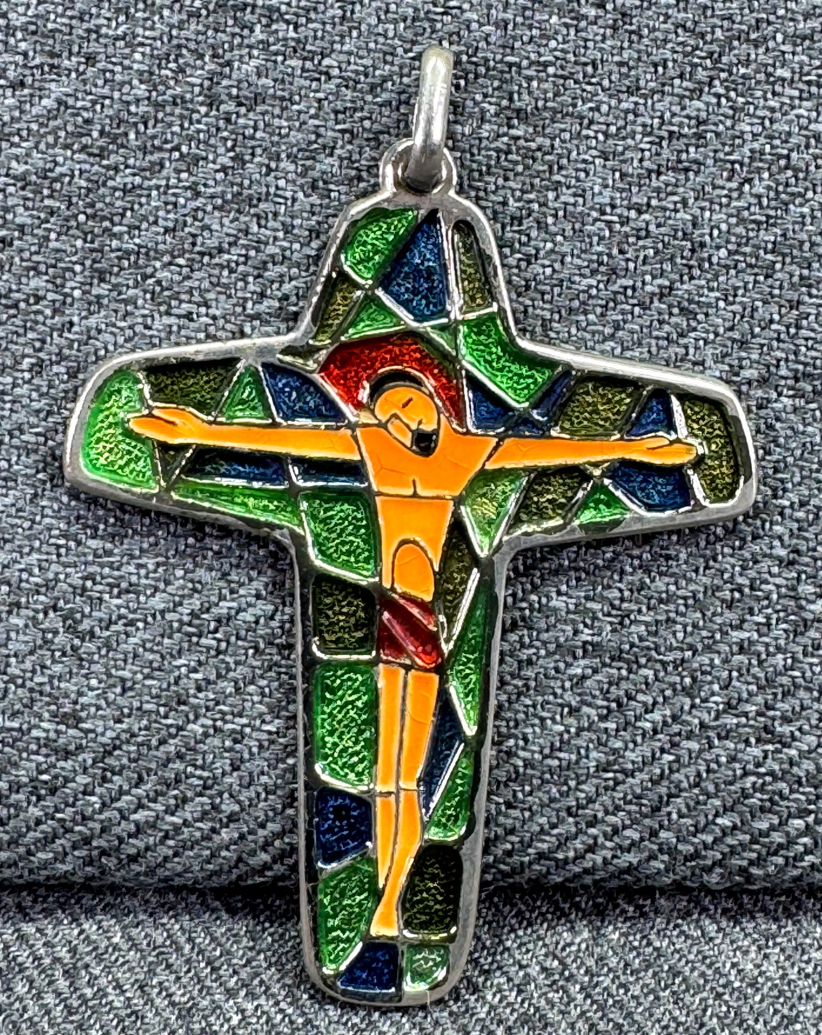 Vintage David Grau Spain Modernist Crucifix Pendant. Enamel on Metal. Stained-Glass Style. *K: Vintage David Grau Spain Modernist Crucifix Pendant. Enamel on Metal. Stained-Glass Style. Signed dag. For measures please refer to the pictures taken with a measuring tape. Weight: 7 Grams. IN HOUSE 