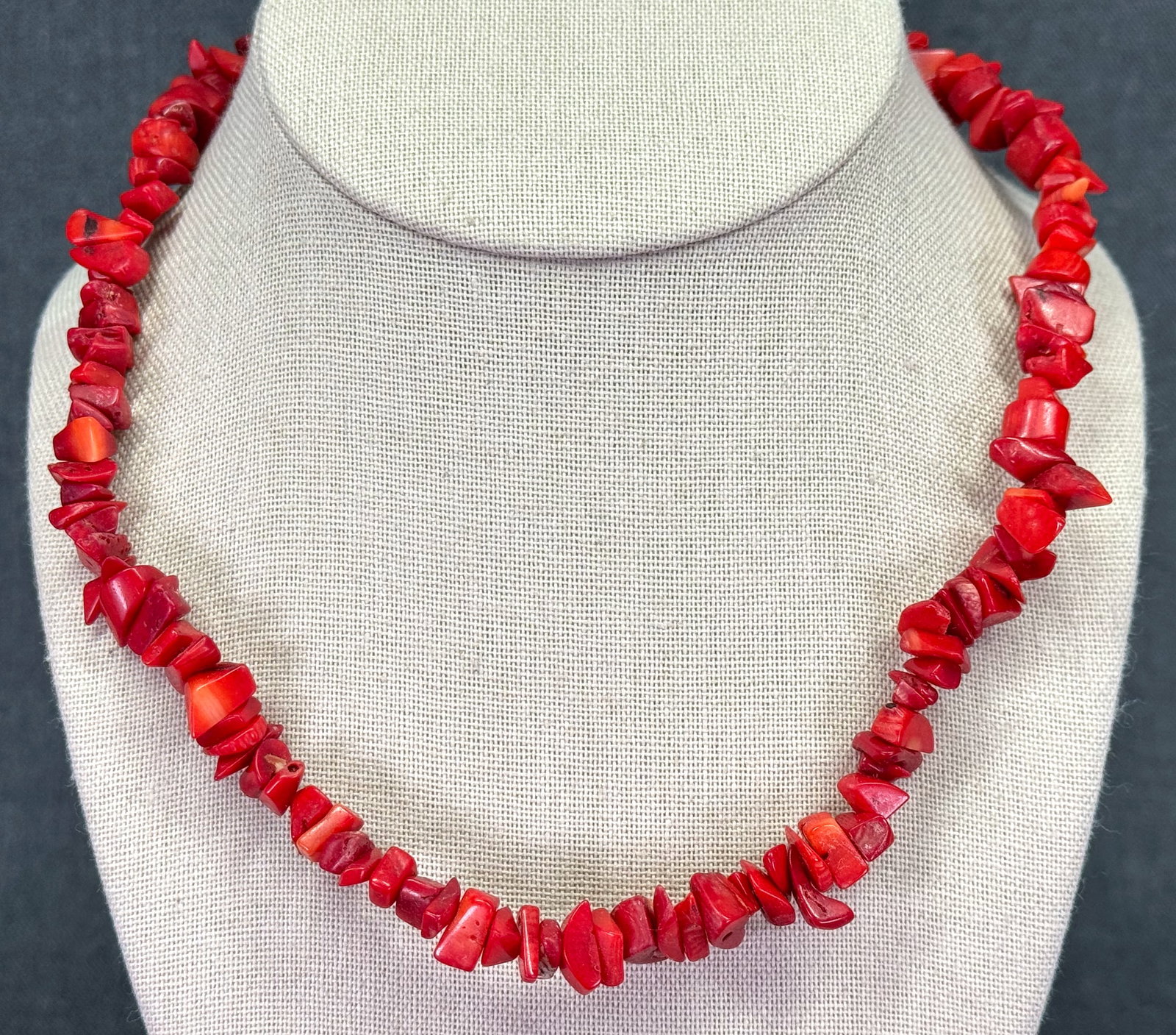 Dyed Red Bamboo Coral Chip Beaded Necklace. *K: Dyed Red Bamboo Coral Chip Beaded Necklace. Unmarked. For measures please refer to the pictures taken with a measuring tape. Weight: 46 Grams. IN HOUSE FLAT SHIPPING & HANDLING COST WITHIN ALL THE U.S
