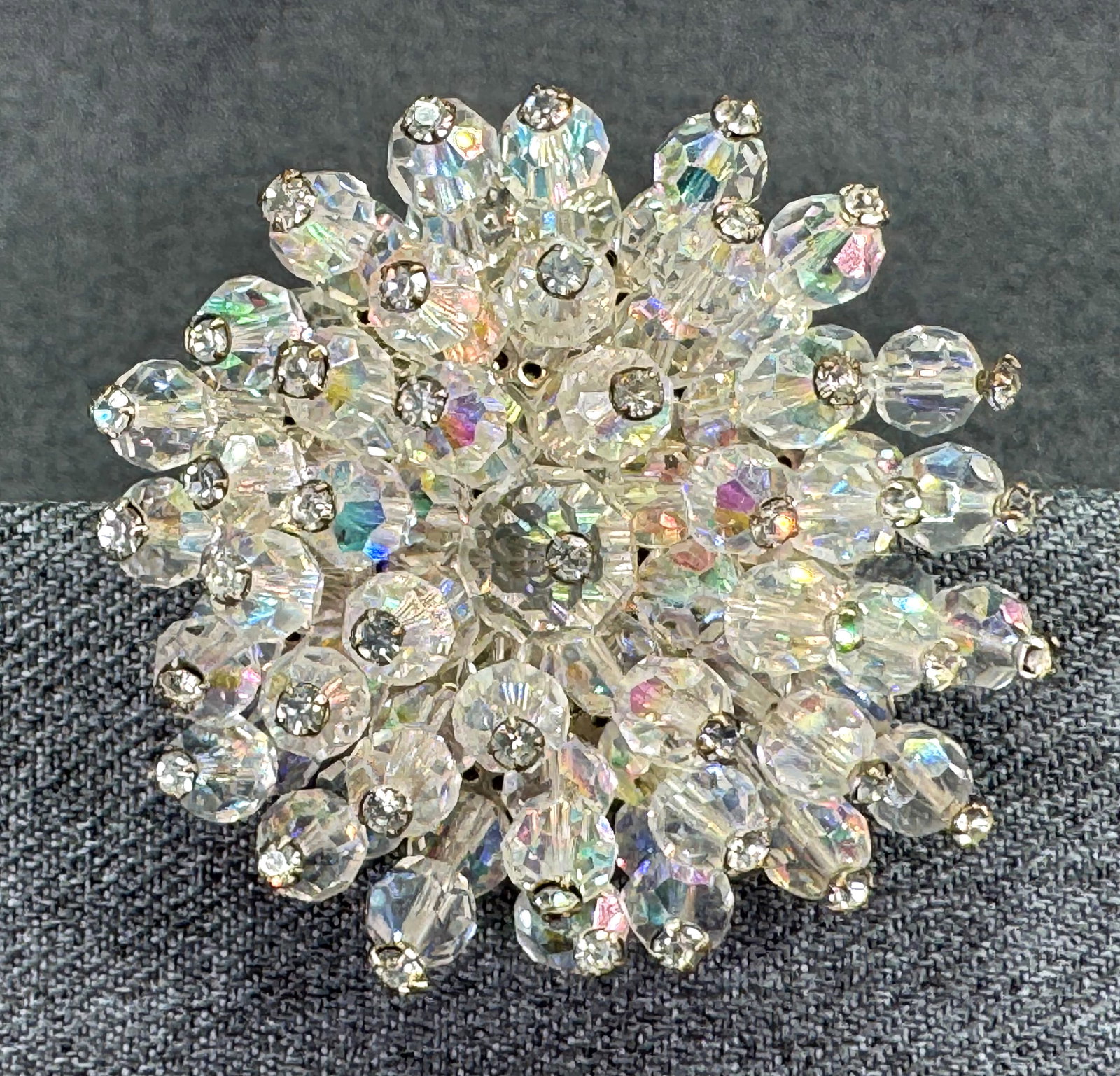 Vintage Mid Century AB Crystal Cha-Cha Brooch Pin. Rhinestone Topped Cluster. *J: Vintage Mid Century AB Crystal Cha-Cha Brooch Pin. Rhinestone Topped Cluster. Unmarked. For measures please refer to the pictures taken with a measuring tape. Weight: 35 Grams. IN HOUSE FLAT SHIPPING 