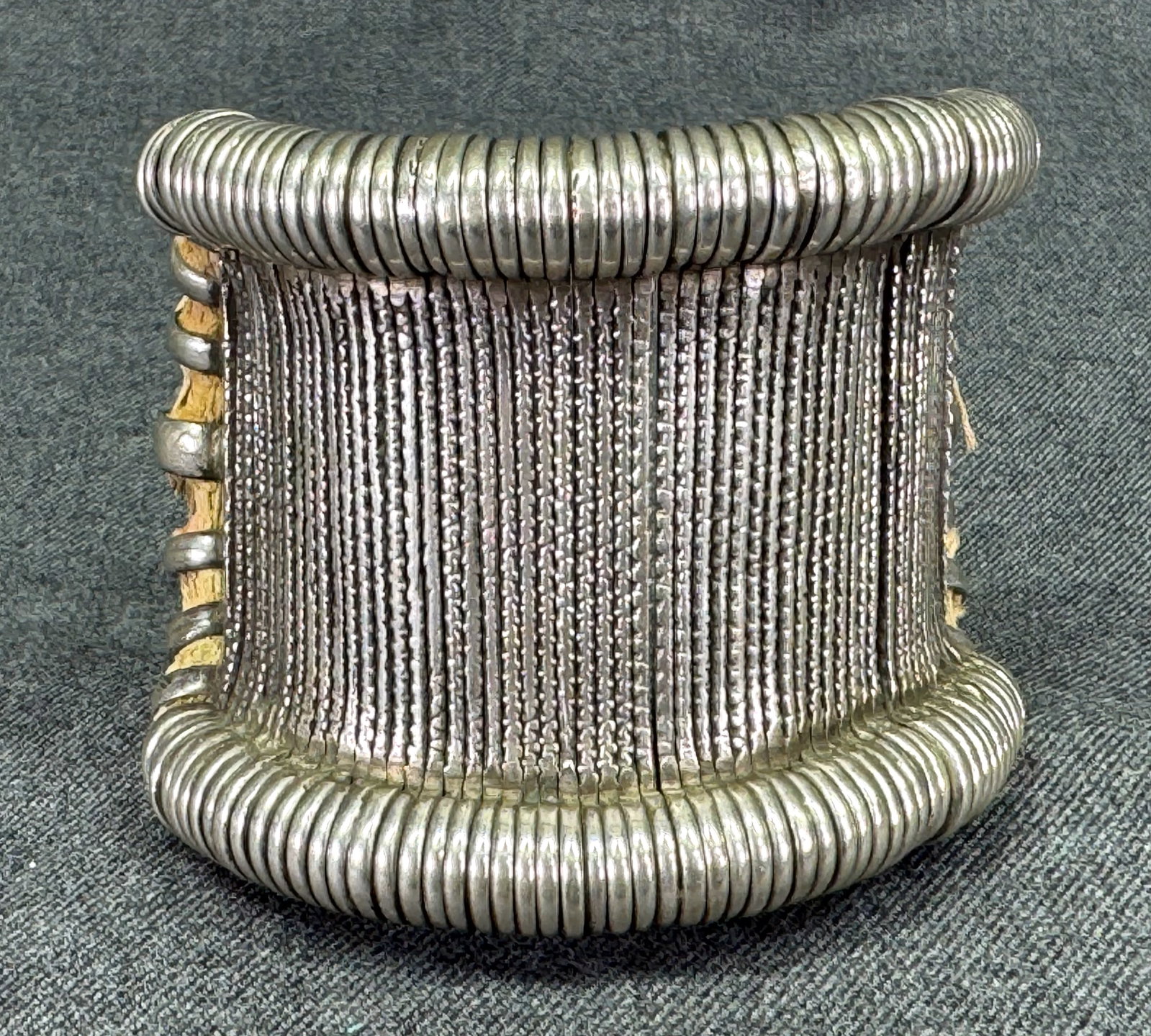 Antique Rajasthan India, Silver Flexible Armlet.: IN HOUSE FLAT SHIPPING & HANDLING COST WITHIN ALL THE U.S. : 12 To bypass LiveShipping, and use our In-House shipping service for 12 or shipping combined for multiple lots, please select “Arrang