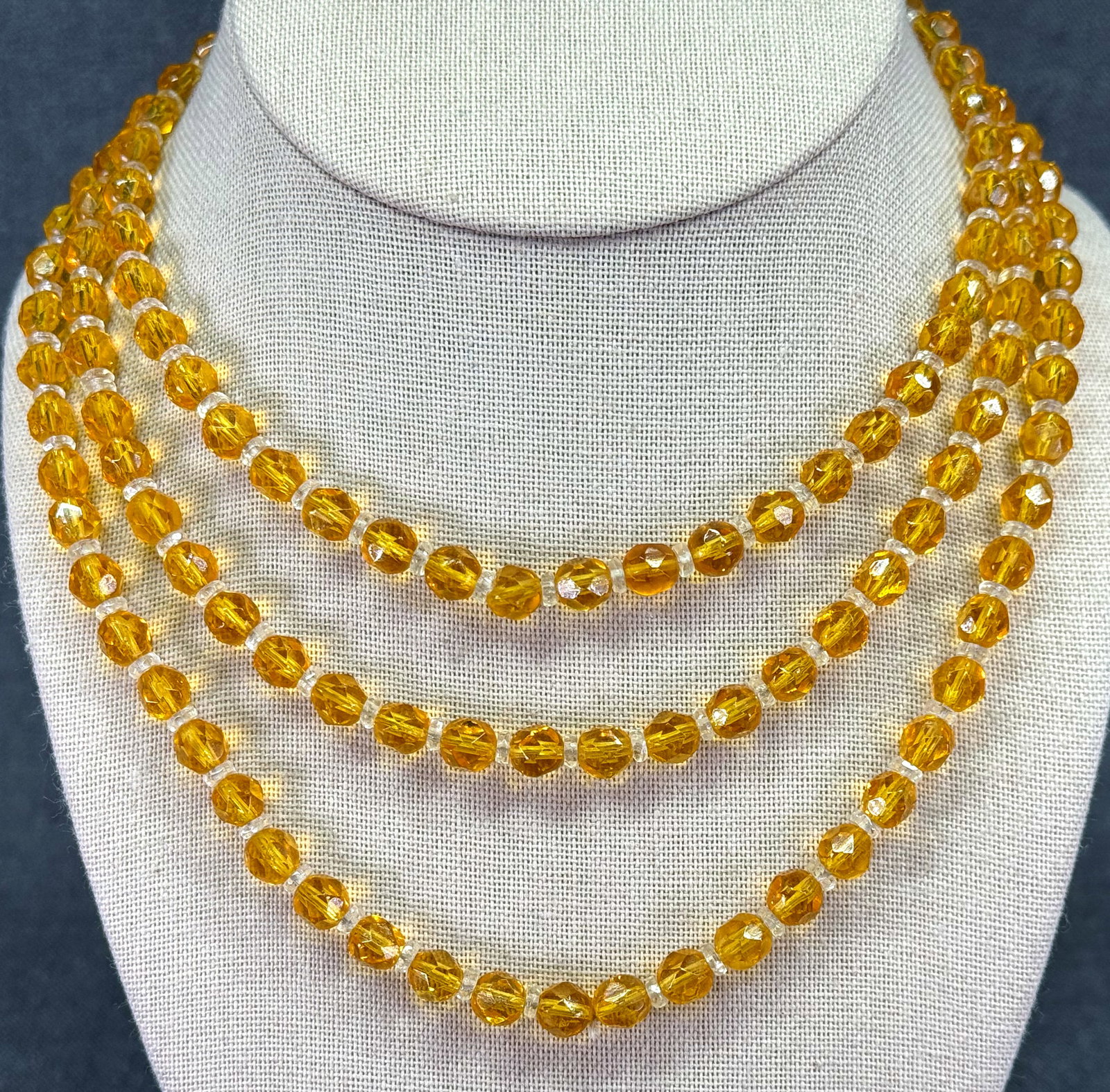 Antique 1920s Art Deco Czech Faceted Crystal Glass Sautoir Necklace. *h: Antique 1920s Art Deco Czech Faceted Crystal Glass Sautoir Necklace. Unmarked. No clasp. For measures please refer to the pictures taken with a measuring tape. Weight: 85 Grams. IN HOUSE FLAT SHIPPING