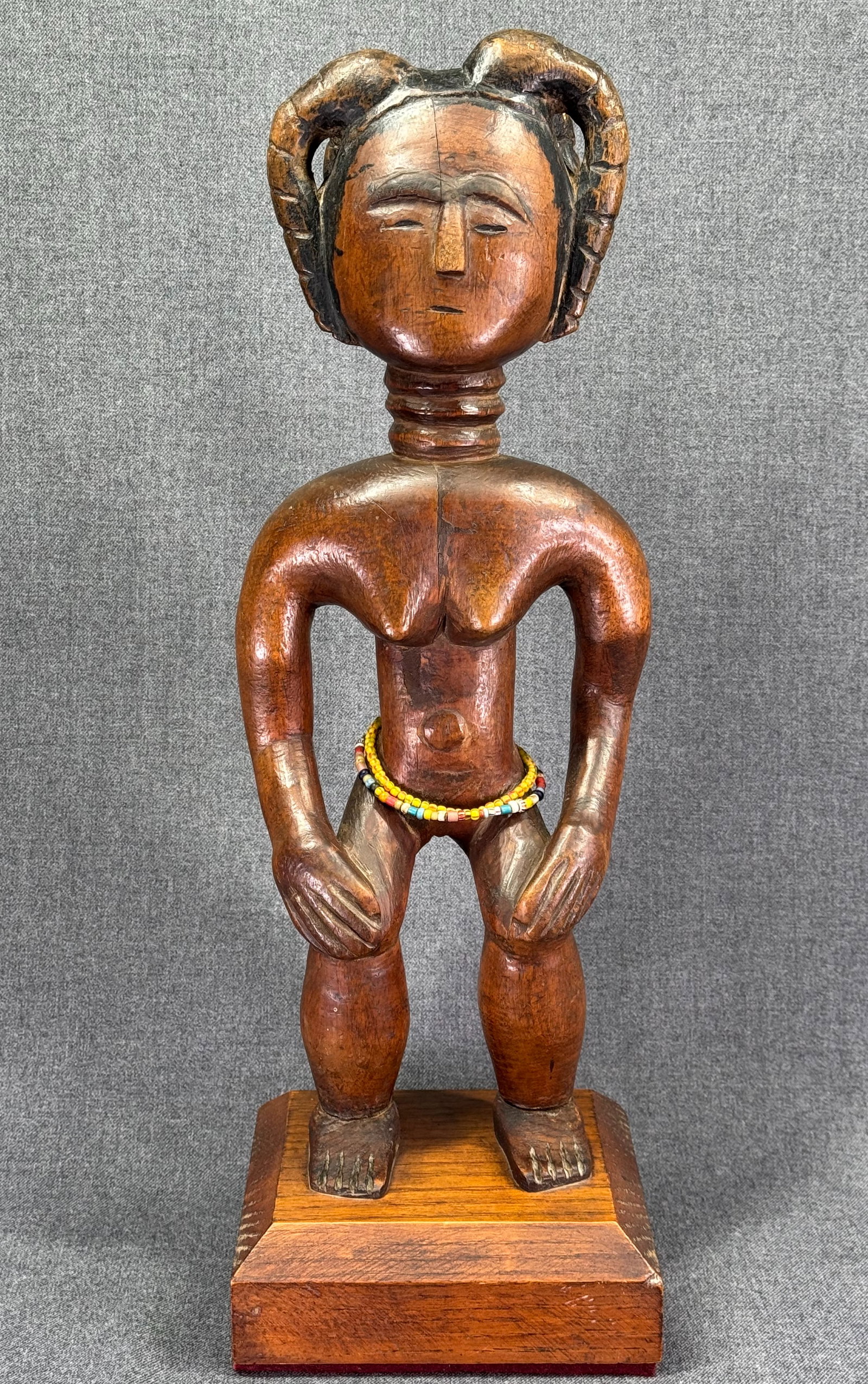 African Baule Ivory Coast Figure. Carved wood, beads.: IN HOUSE FLAT SHIPPING & HANDLING COST WITHIN ALL THE U.S. : 22 To bypass LiveShipping, and use our In-House shipping service for 22 or shipping combined for multiple lots, please select “Arrang