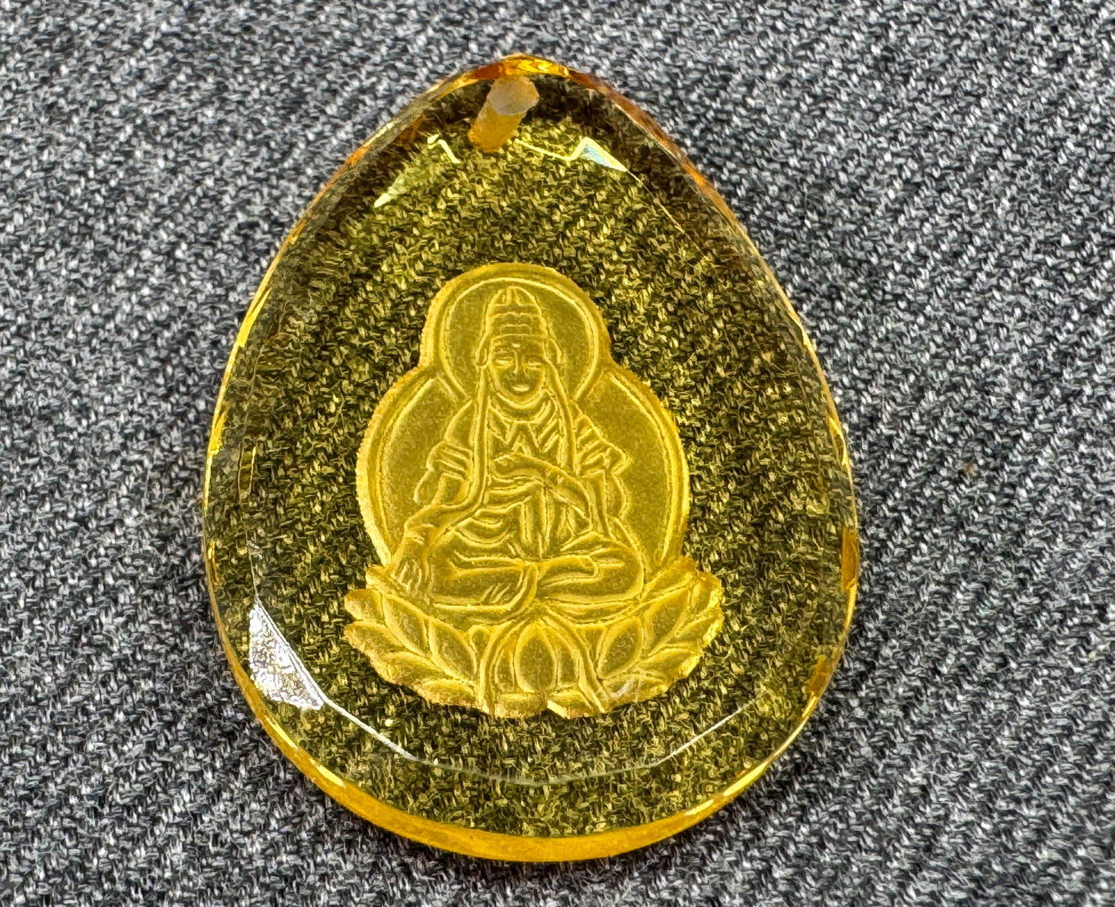 Vintage reverse carved Buddha faceted rim yellowish crystal pendant: IN HOUSE FLAT SHIPPING & HANDLING COST WITHIN ALL THE U.S. : 7 To bypass LiveShipping, and use our In-House shipping service for 7 or shipping combined for multiple lots, please select “Arrange 
