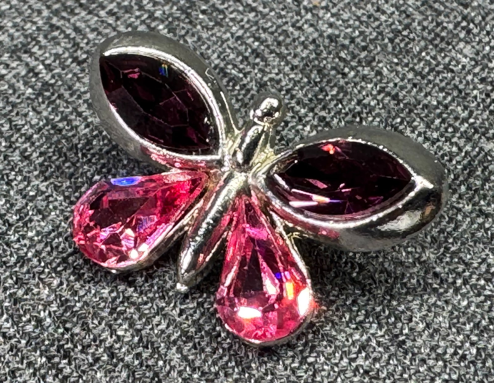 Vintage Crystals Enamel Silver-tone Butterfly Lapel Stud Pin. *J: Vintage Crystals Enamel Silver-tone Butterfly Lapel Stud Pin. Unmarked. For measures please refer to the pictures taken with a measuring tape. Weight: 3 Grams. IN HOUSE FLAT SHIPPING & HANDLING COST W
