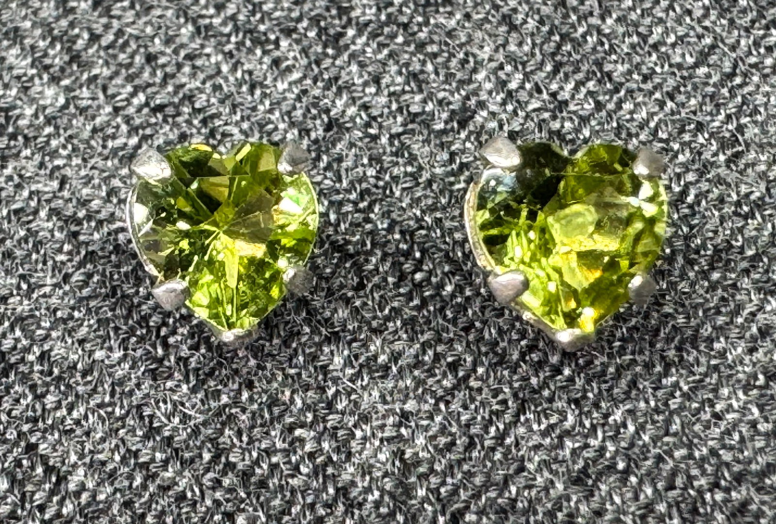 Sterling Silver Heart Peridot Stud Earrings. *L (1 of 7)