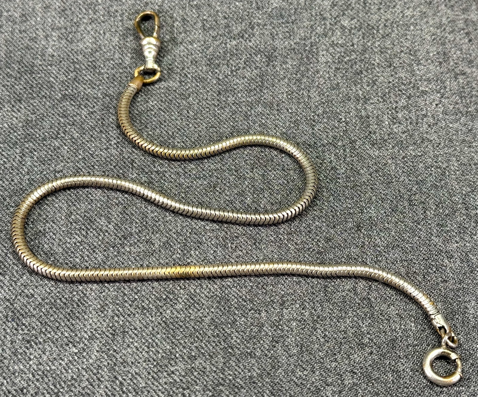 Vintage Round Snake Link Pocket Watch Fob Chain, Swivel Dog Clip. *L: Vintage 1950s Clear Rhinestone Accordion Expansion Bracelet . Silver-tone. Unmarked For measures please refer to the pictures taken with a measuring tape. Weight: 14 Grams. IN HOUSE FLAT SHIPPING & HA