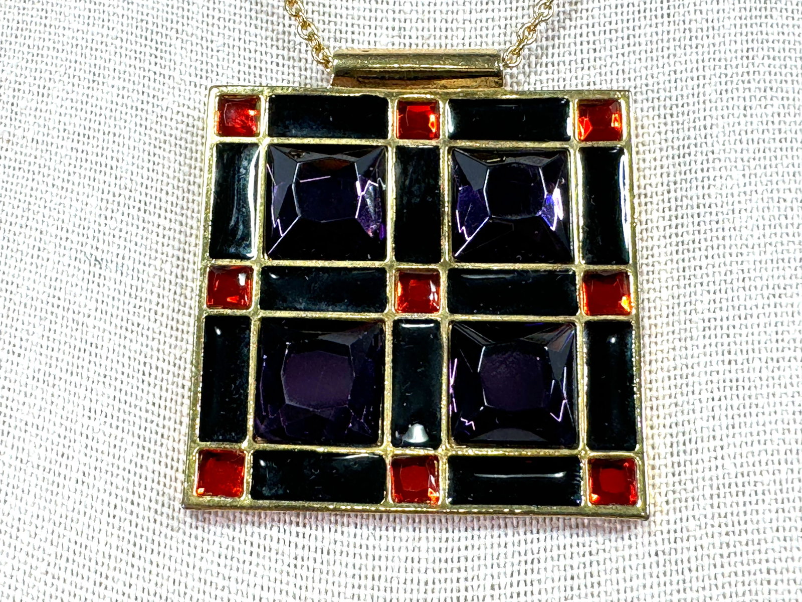 Vintage Kate Spade New York Lewitt Square Pendant Necklace.: IN HOUSE FLAT SHIPPING & HANDLING COST WITHIN ALL THE U.S. : $7 To bypass LiveShipping, and use our In-House shipping service for $7 or shipping combined for multiple lots, please select “Arrang