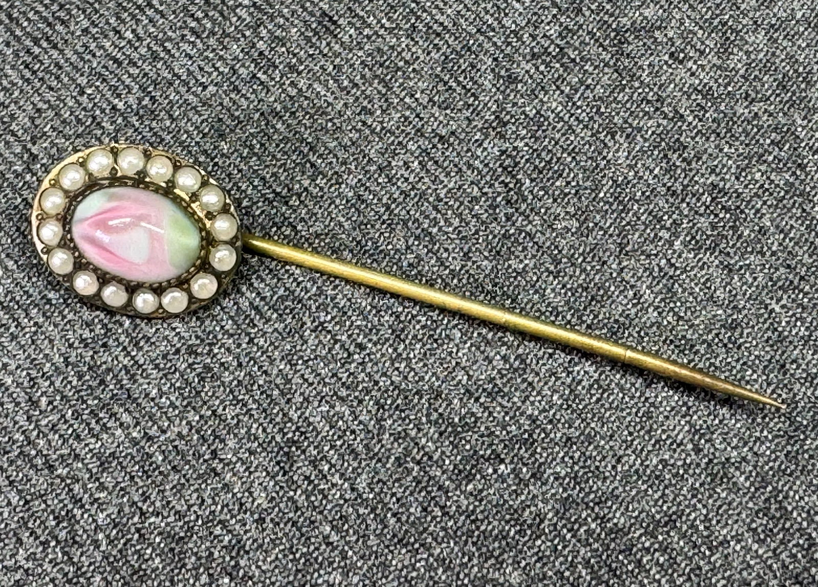 Antique Slag Glass Gold Filled Stick Pin with Faux Pearl Halo. *g
