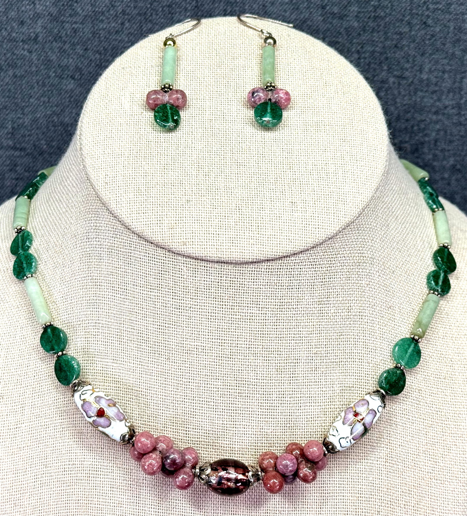 Vintage cloisonne, jade, rhodochrosite & glass beads necklace & hook earrings: IN HOUSE FLAT SHIPPING & HANDLING COST WITHIN ALL THE U.S. : $7 To bypass LiveShipping, and use our In-House shipping service for $7 or shipping combined for multiple lots, please select “Arrang