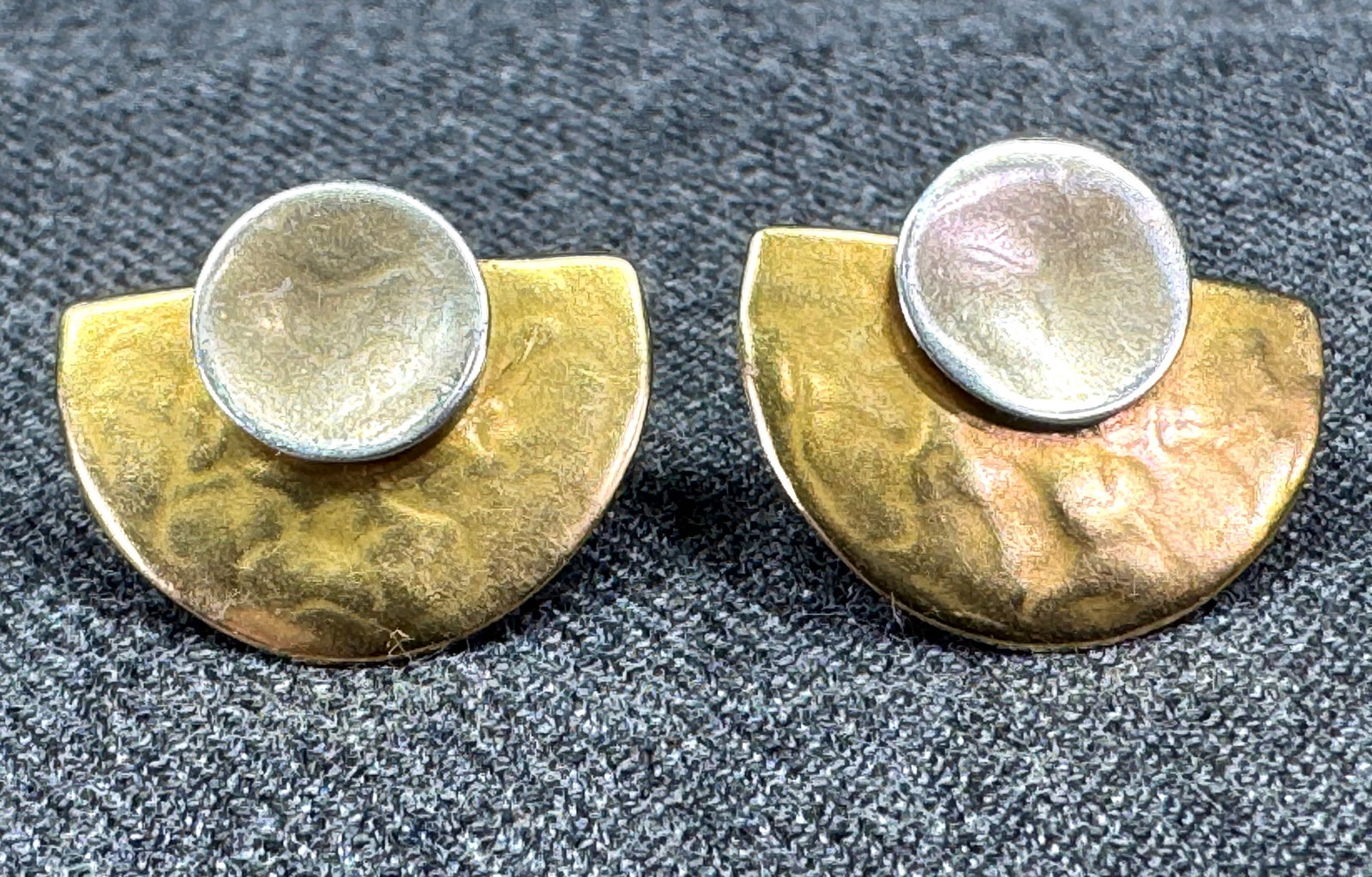 Vintage Marjorie Baer SF modernist stud earrings. Mixed metals. *e: Vintage Marjorie Baer SF modernist stud earrings. Mixed metals. Marked. For measures please refer to the pictures that were taken with a measuring tape. Weight:4 Grams. IN HOUSE FLAT SHIPPING & HANDLI
