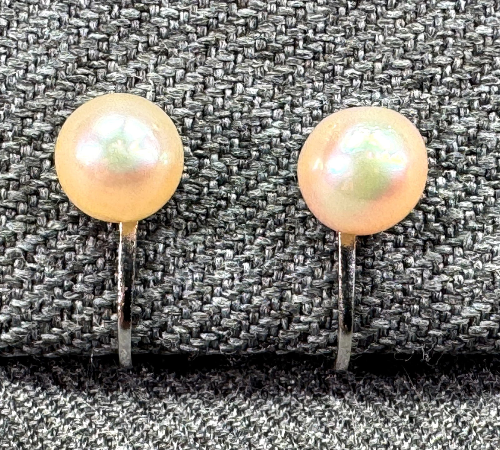 14K White Gold Cultured Pearl Screw Back Earrings. *K