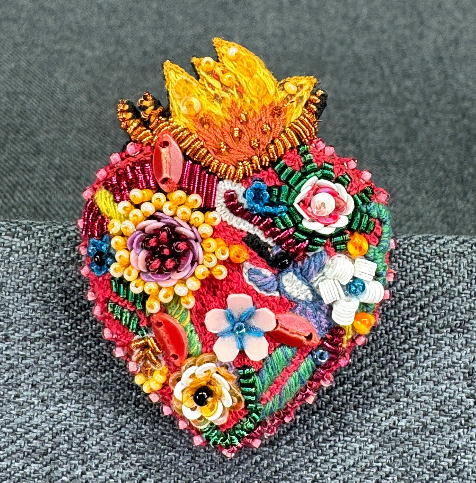 Trovelore Flaming Heart Brooch Pin. *g