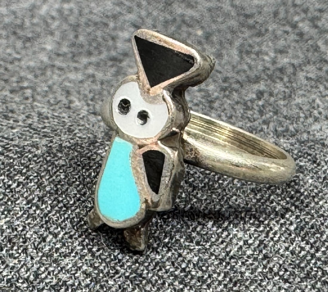 Vintage Zuni Sterling Silver Multi-Stone Inlay Hoot Owl Ring. *i