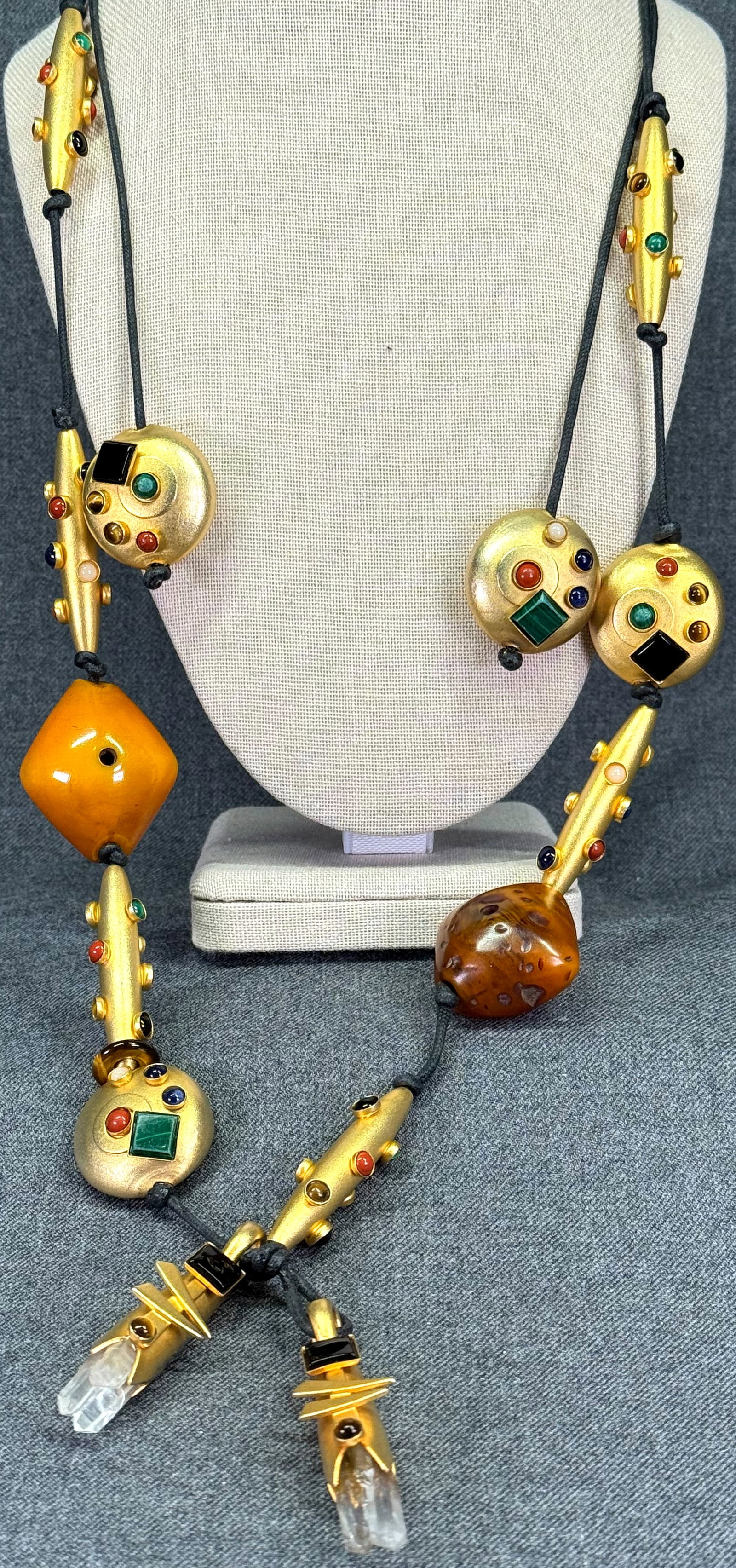 Vintage 90s artsy signed multi stones goldtoned & amber beads statement necklace: IN HOUSE FLAT SHIPPING & HANDLING COST WITHIN ALL THE U.S. : $10 To bypass LiveShipping, and use our In-House shipping service for $10 or shipping combined for multiple lots, please select “Arra