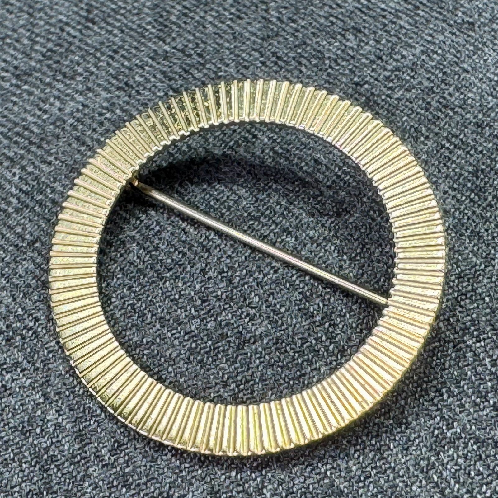 Vintage Napier Sterling gilt modernist wreath brooch pin. *e (1 of 5)