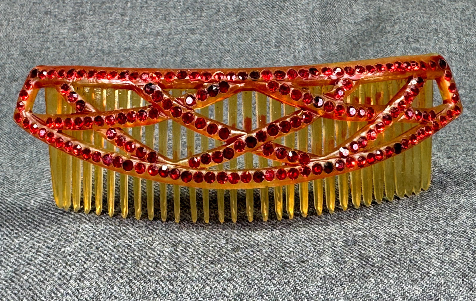 Vintage Encrusted Red Rhinestones Celluloid Hair Comb. *i