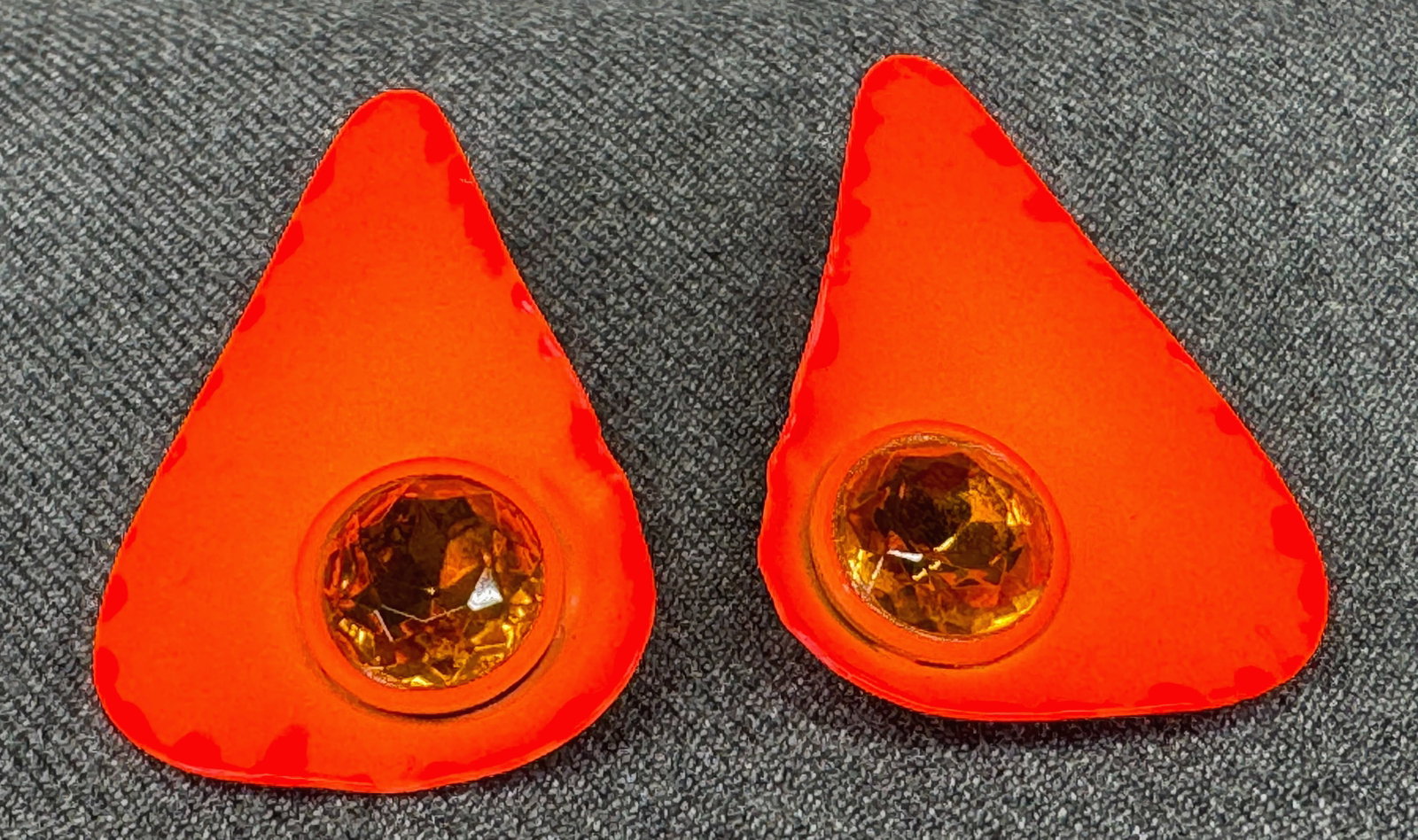 Vintage artisan neon orange crystal enamel metal stud earrings *c