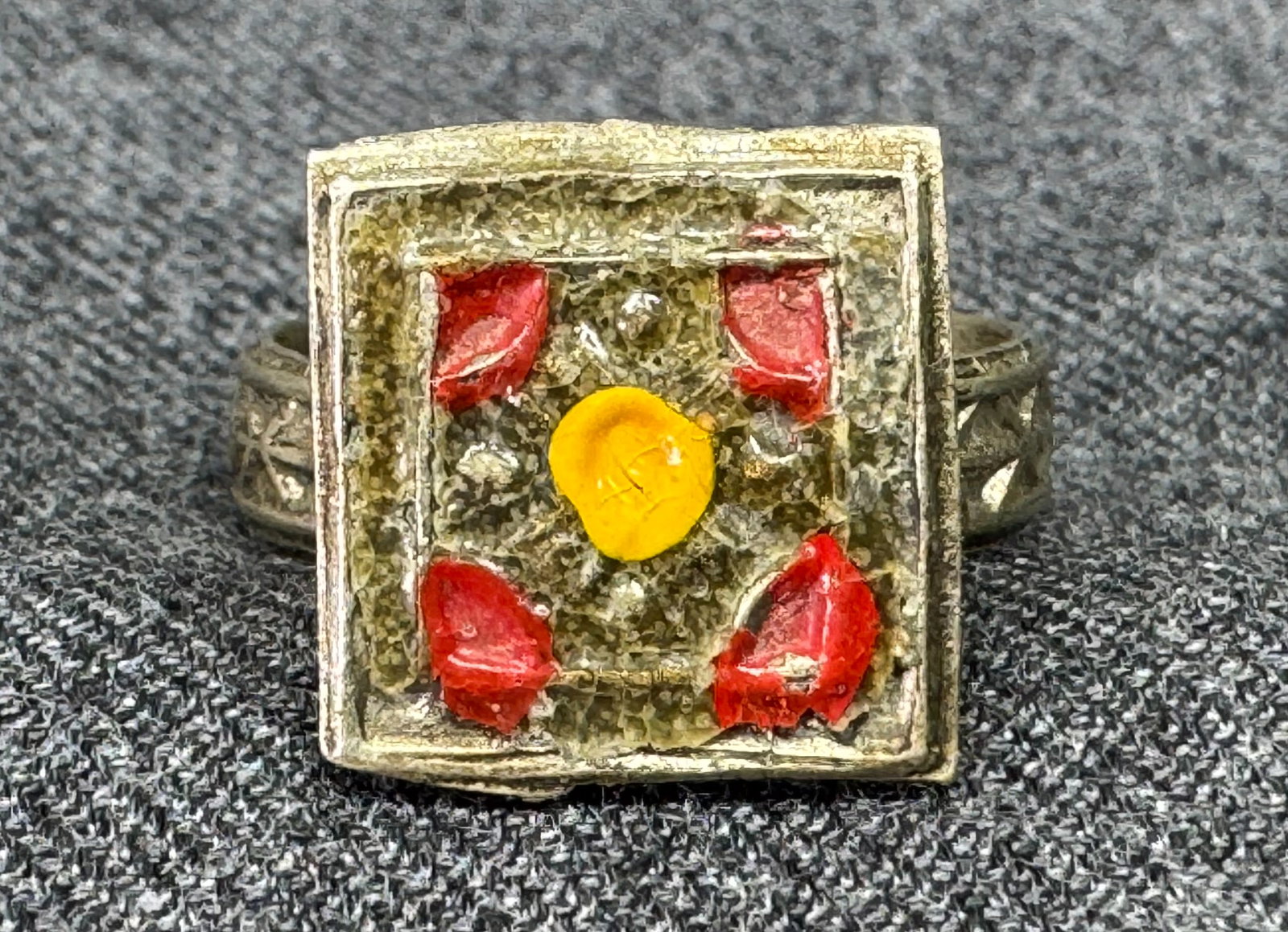 Vintage Pakistani tribal enamel silver Ring