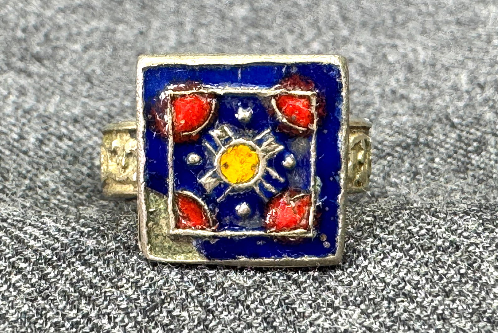 Vintage Pakistani tribal enamel silver Ring