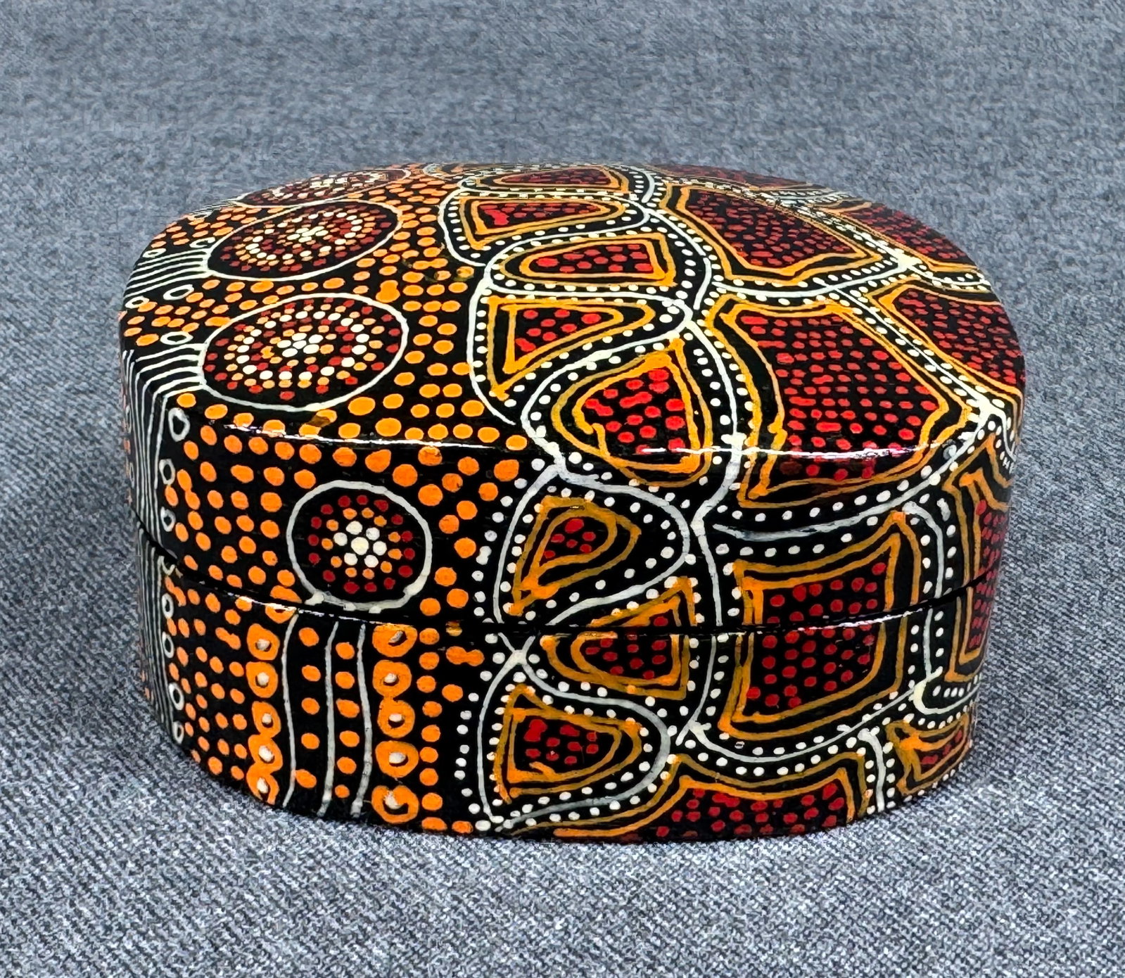 Australian Folk Aboriginal Dot Art Wood Lidded Box Lee-Anne Hall *i (1 of 10)