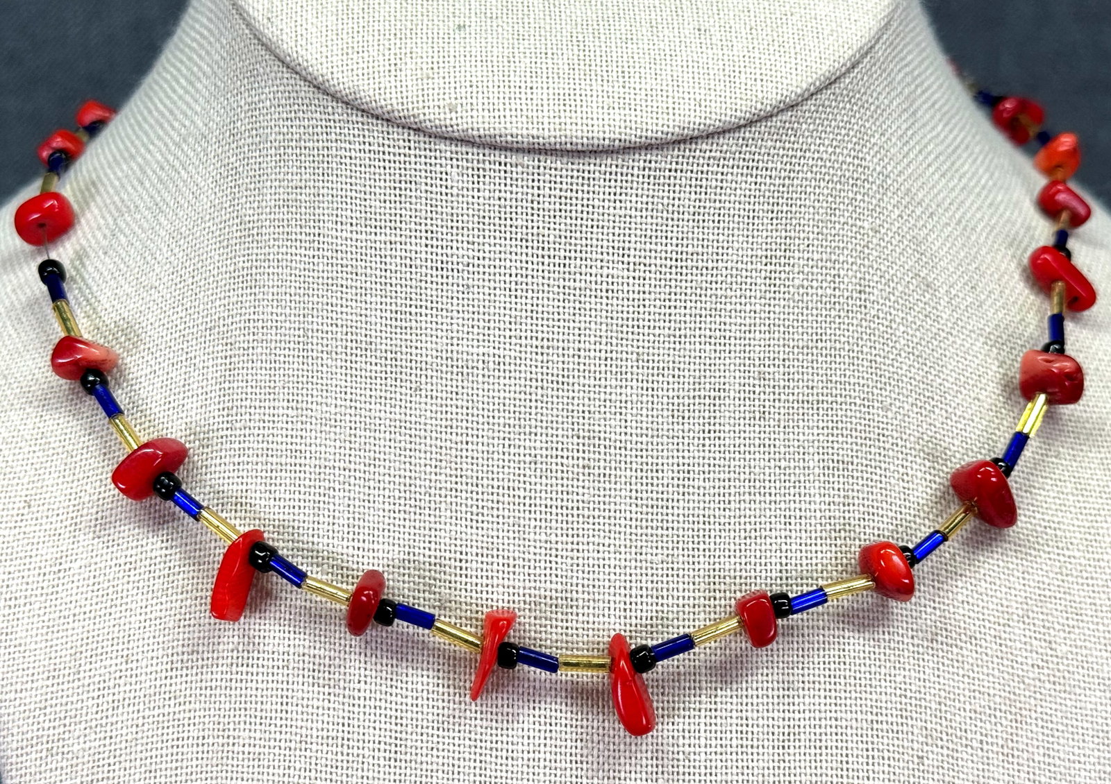 Native American Style dye red coral spiny oyster & glass beaded necklace