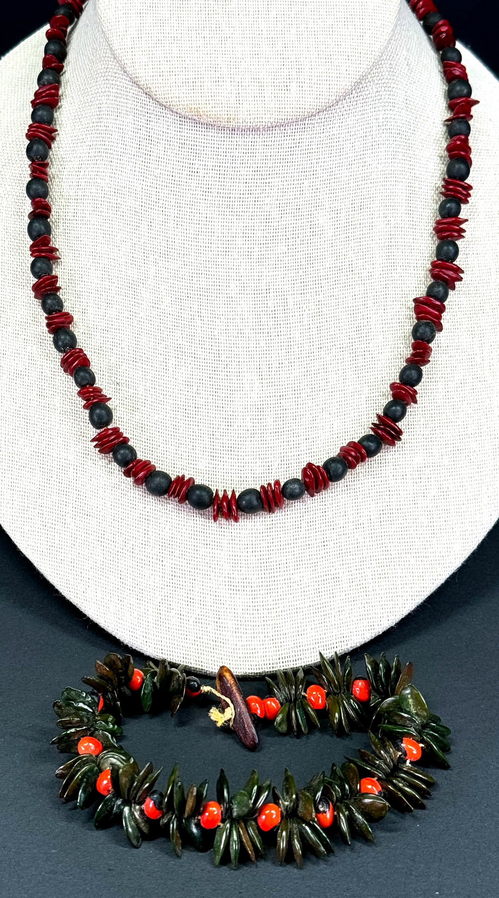 Vintage tribal seeds necklace and bracelet.
