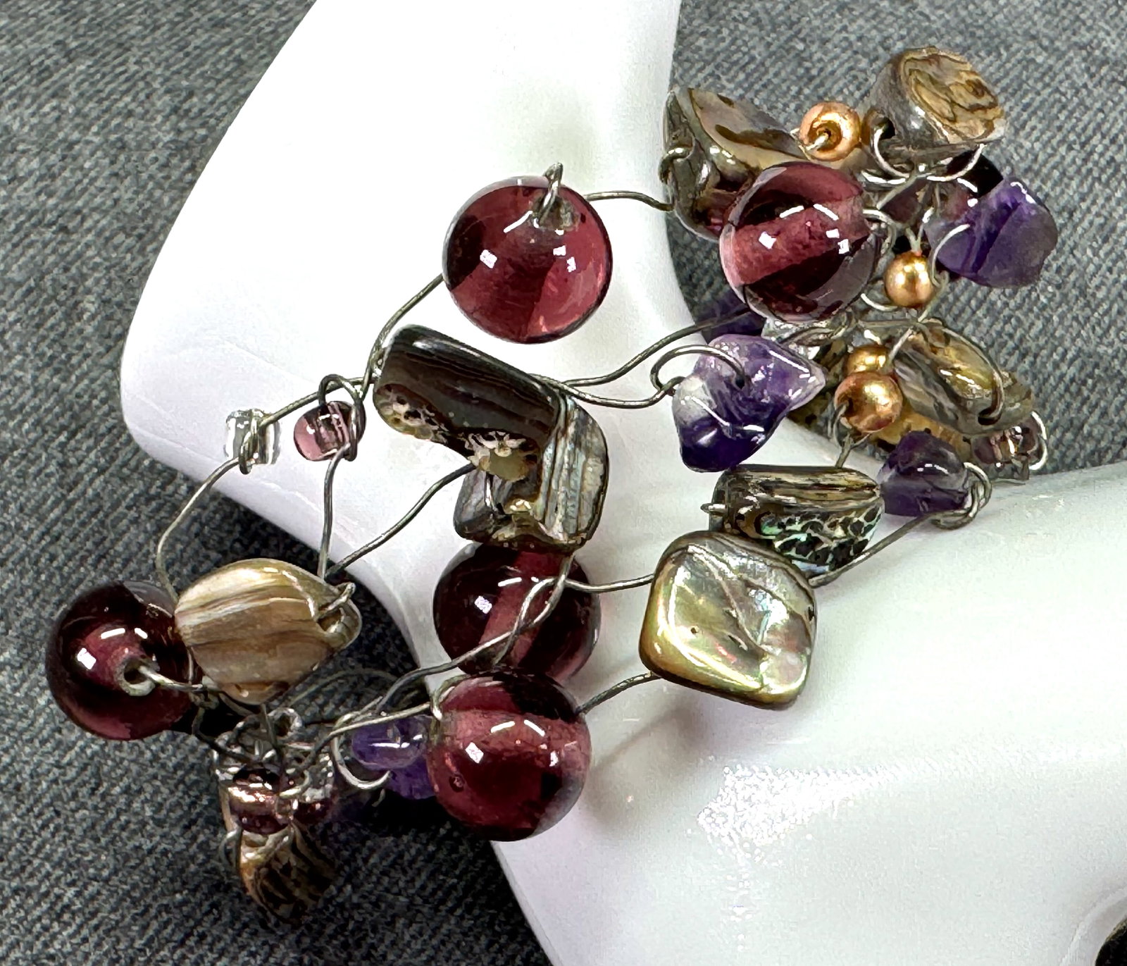 Vintage artsy hand wired abalone, glass and stone beads bracelet: IN HOUSE FLAT SHIPPING & HANDLING COST WITHIN ALL THE U.S. : $7 To bypass LiveShipping, and use our In-House shipping service for $7 or shipping combined for multiple lots, please select “Arrang